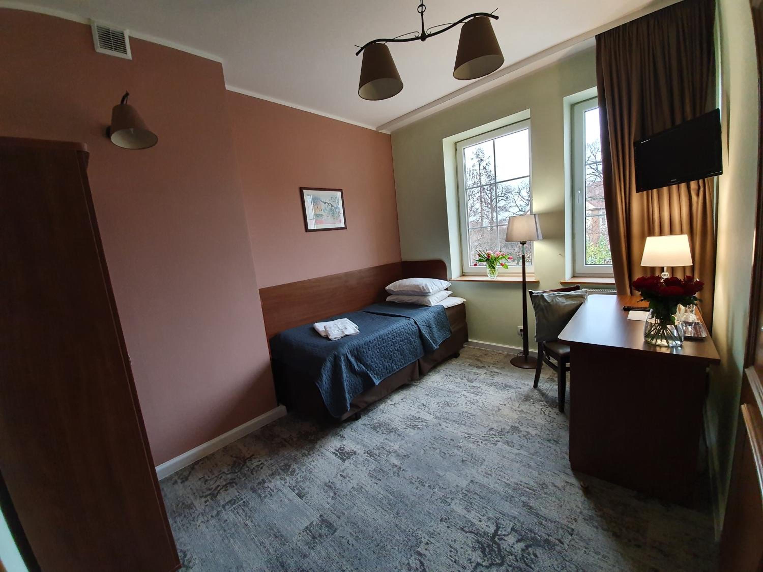 Single Room photo 3