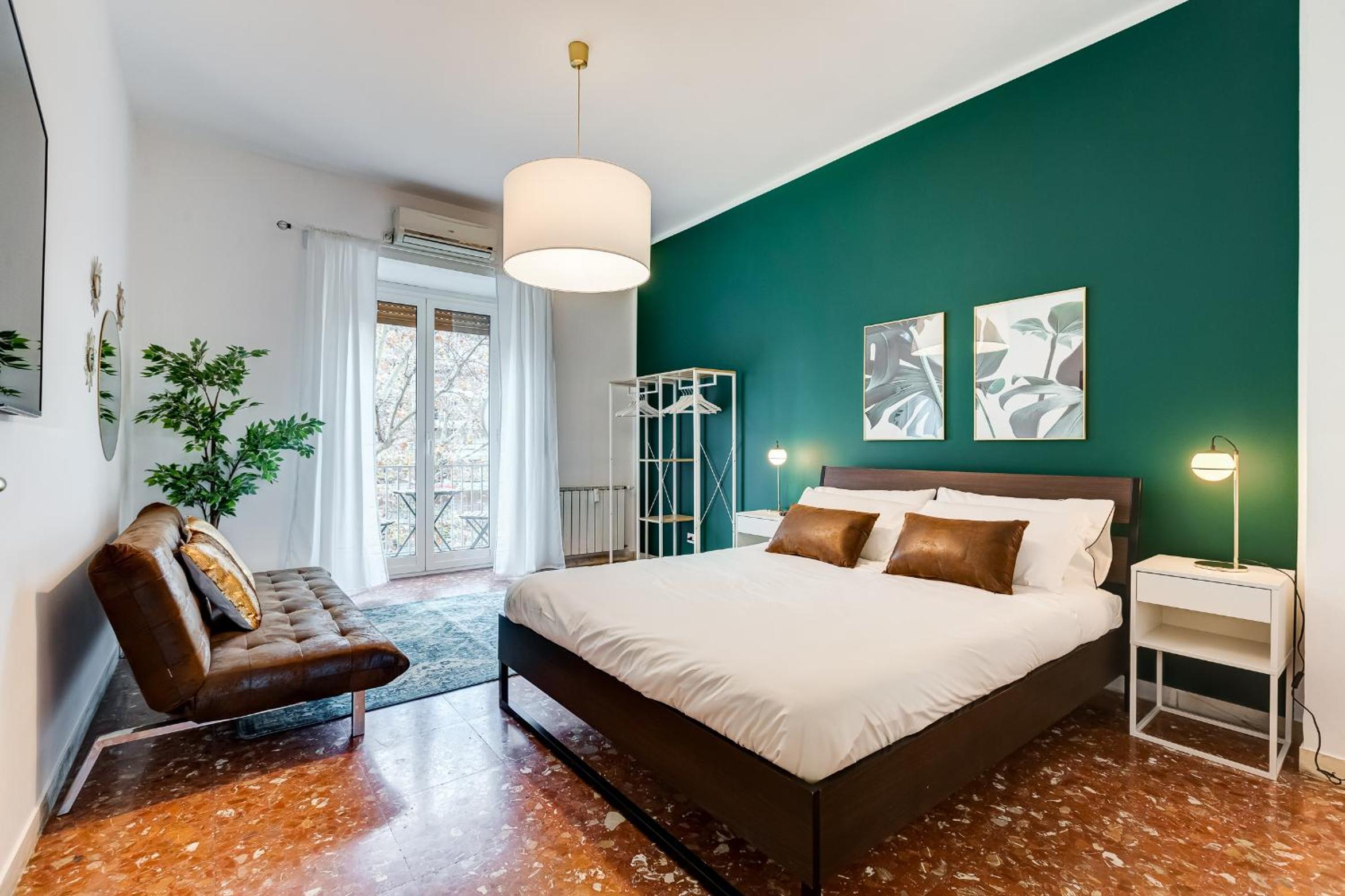 Deluxe Apartment