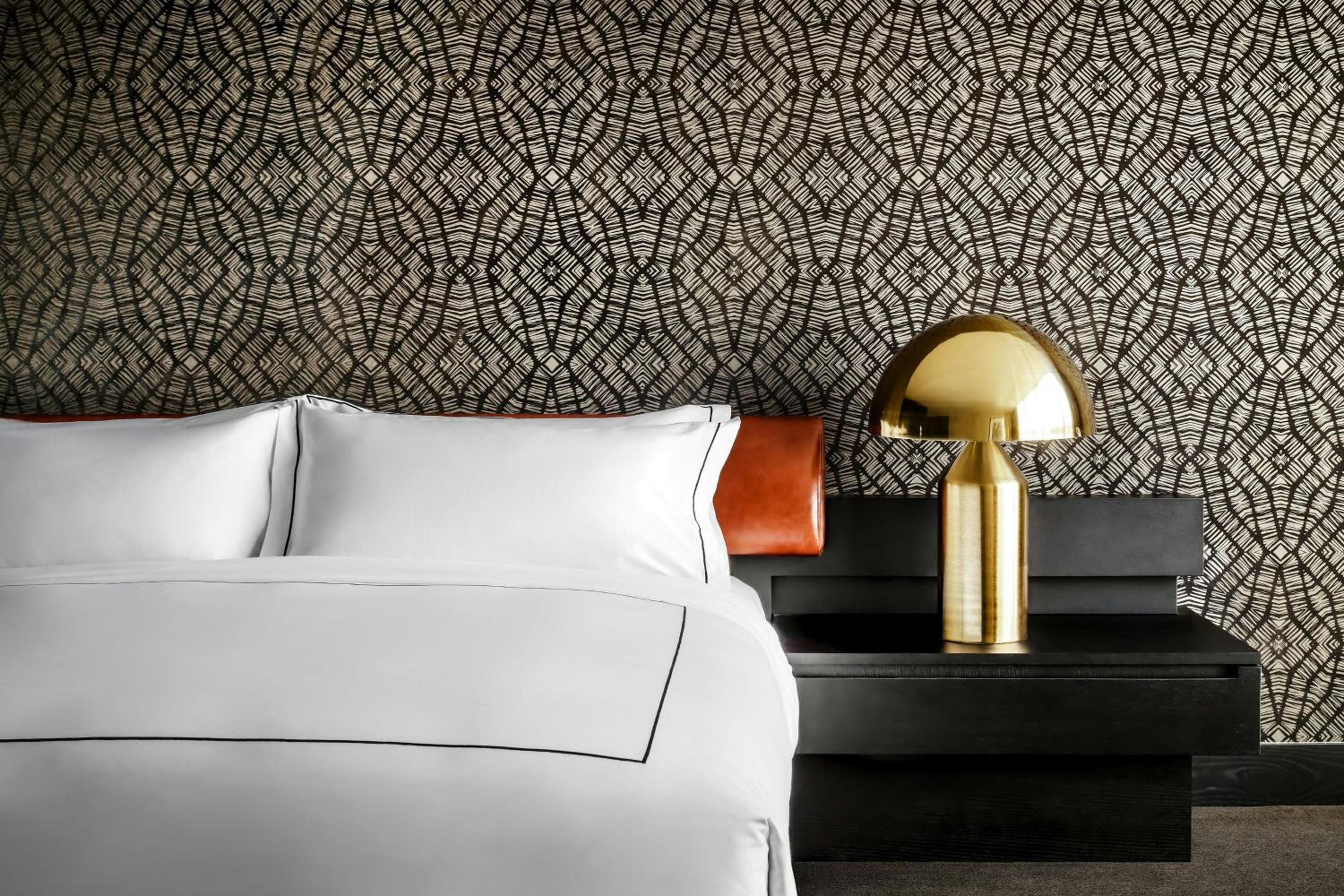 The Yves King Room with City View
