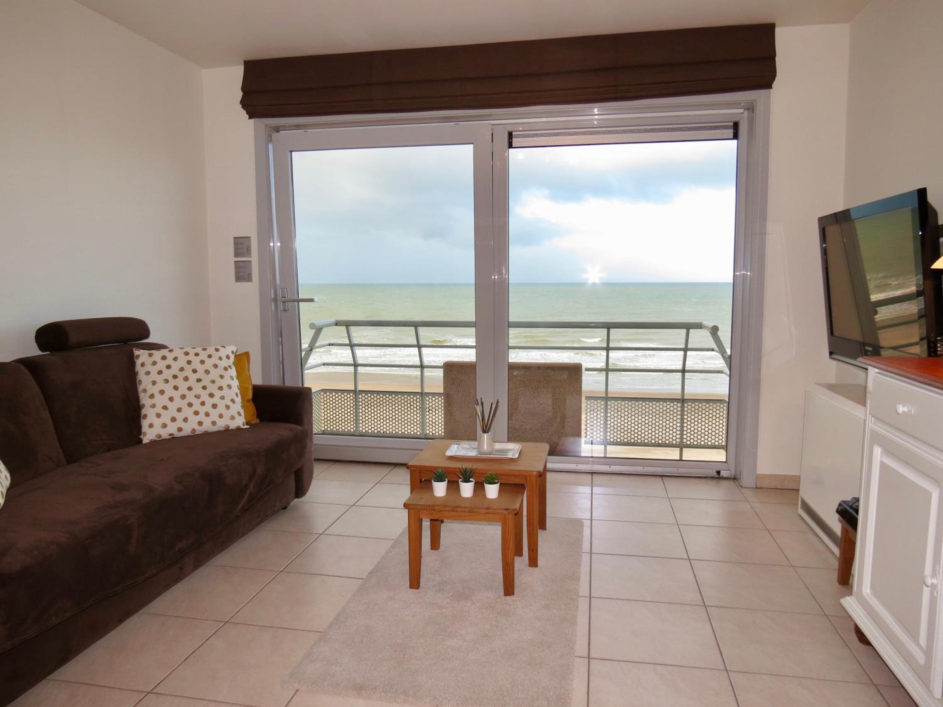 Studio Apartment With Sea View photo 2