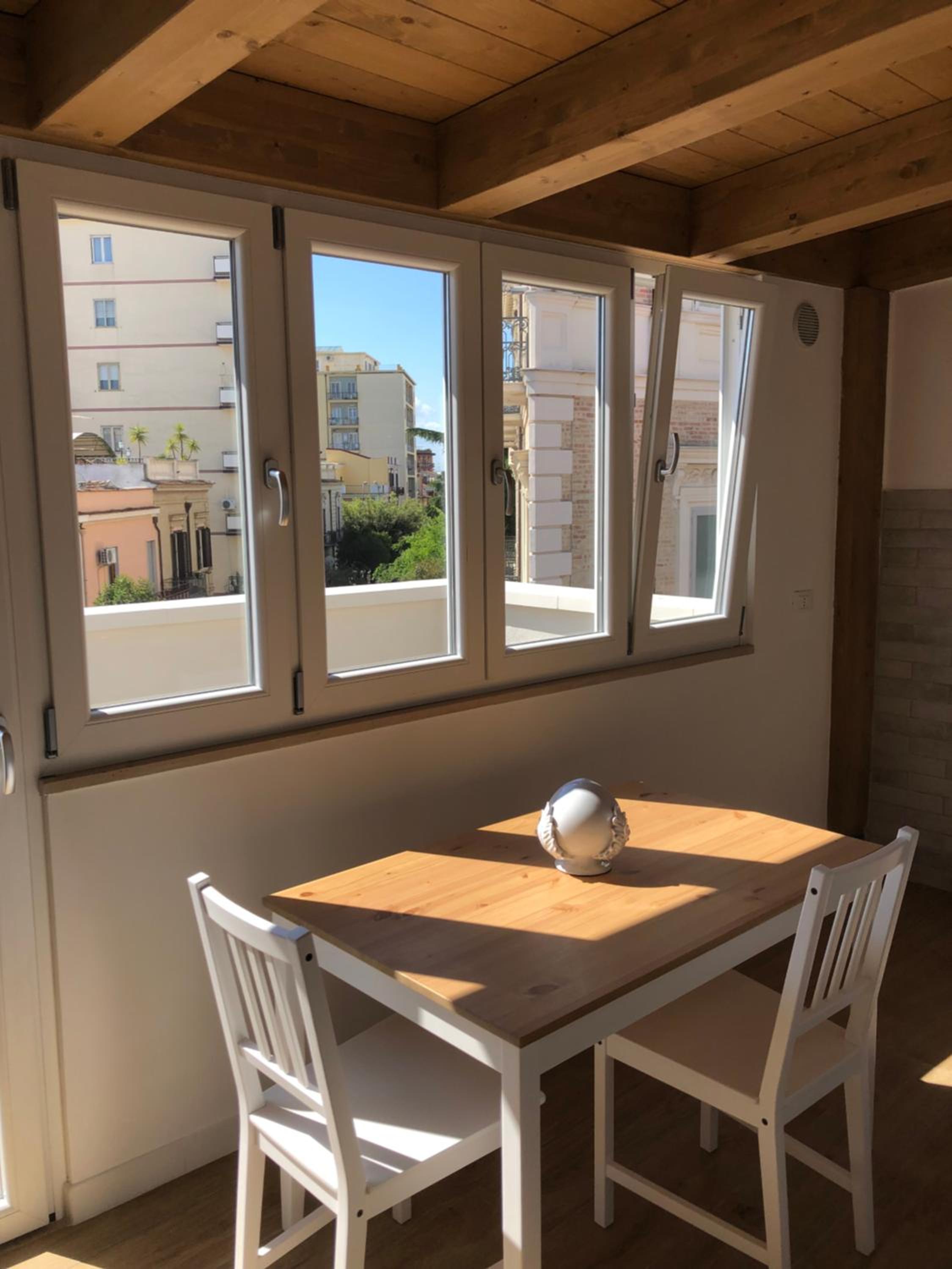 Apartment with Terrace - Photo 4