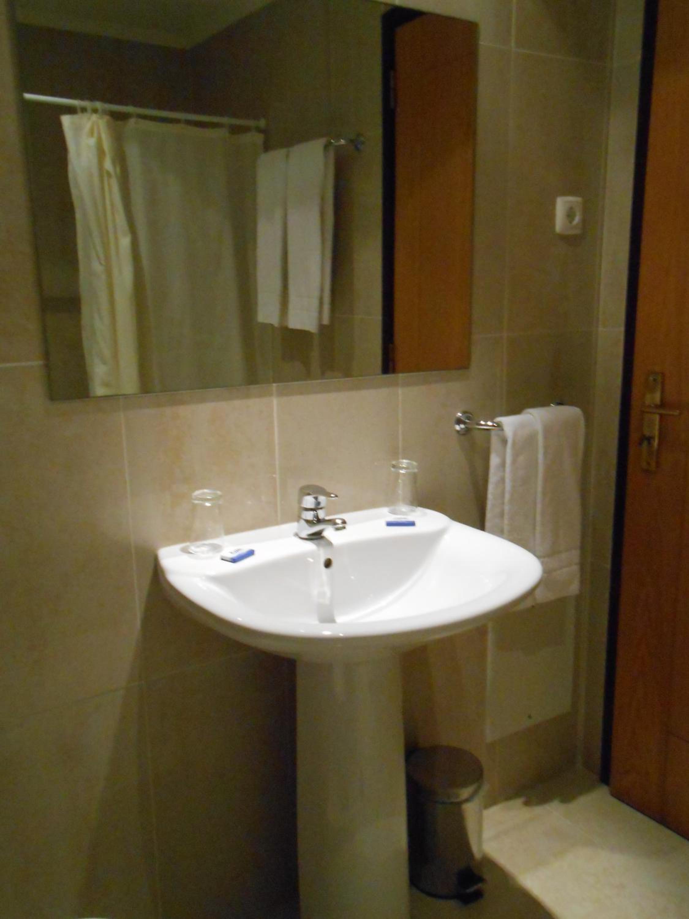 Double Room - Photo 3