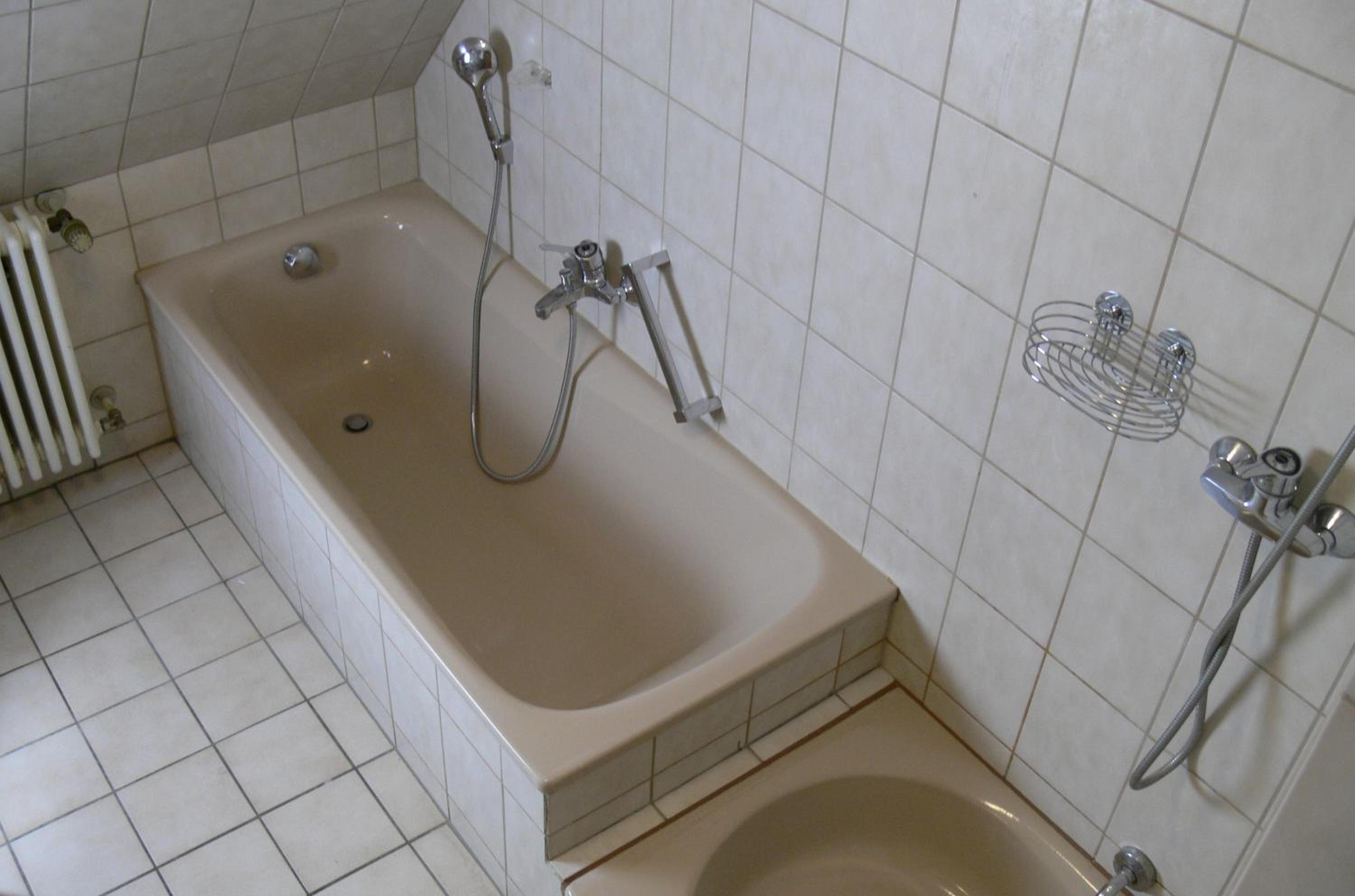 Two-Bedroom Apartment - Photo 11
