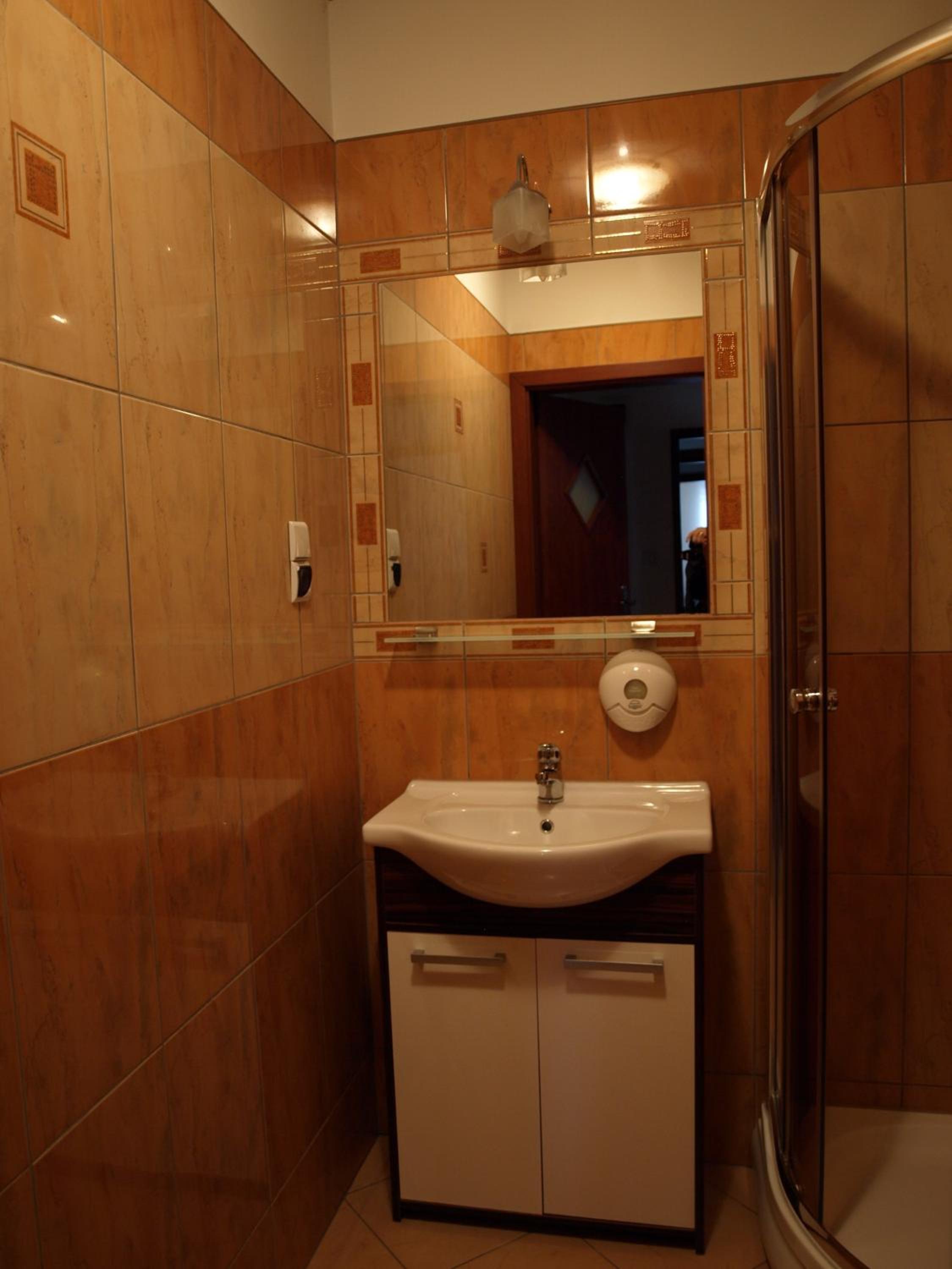 Twin Room - Photo 2