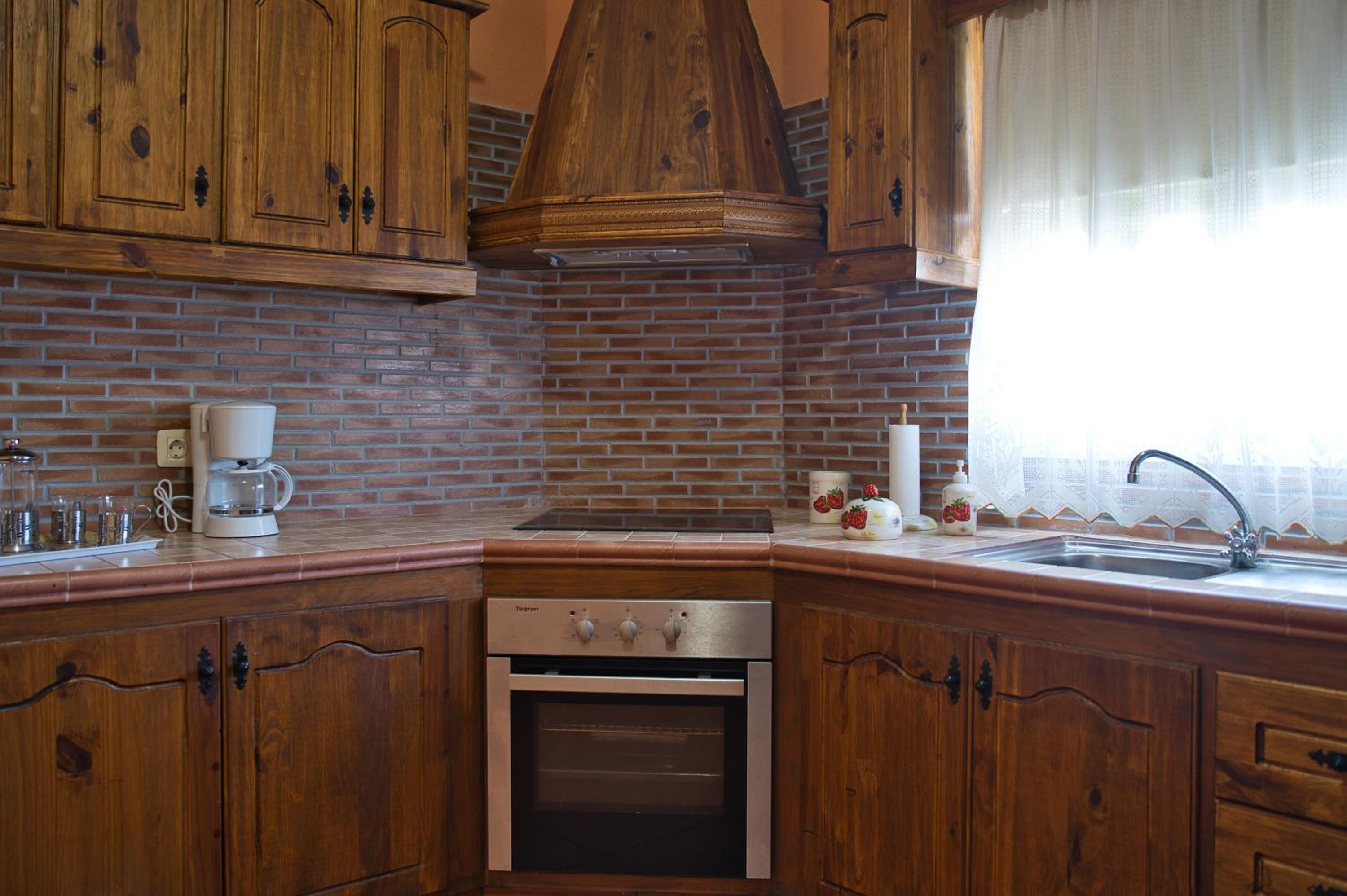 Family Room with Terrace thumbnail 6