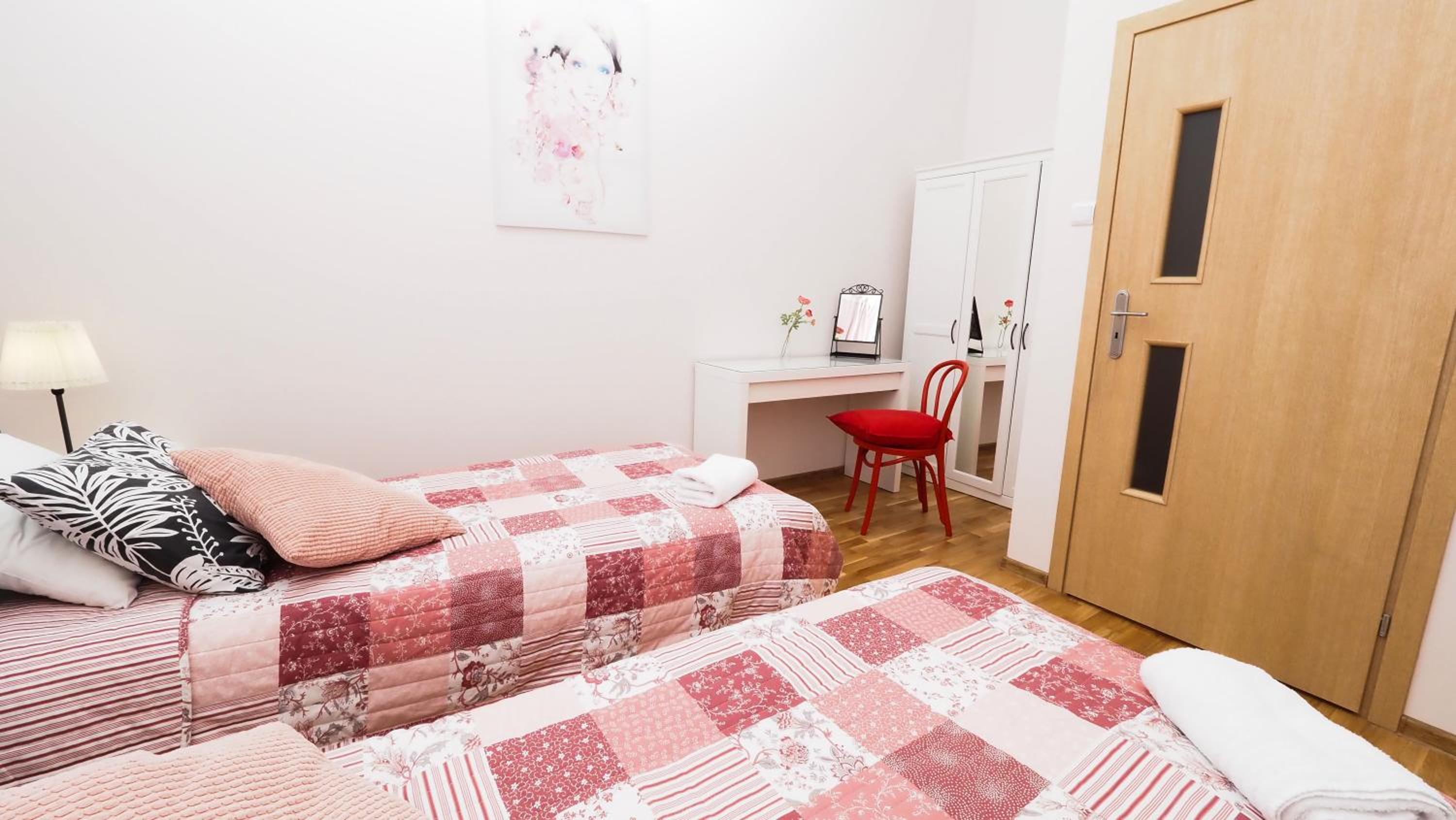 Apartment with Sauna - Photo 6