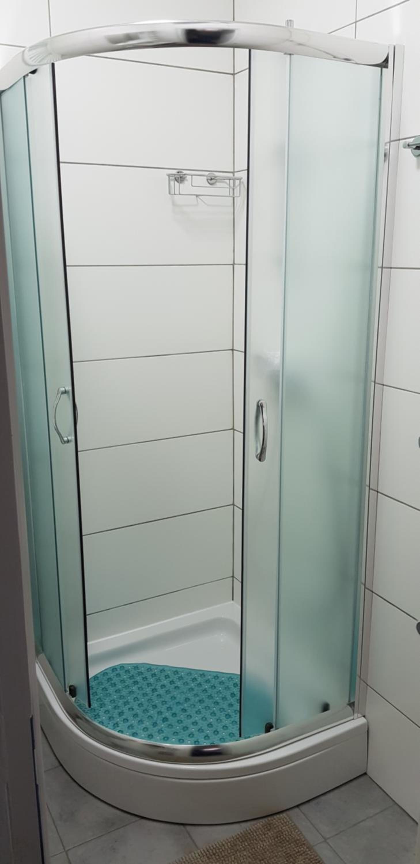 Double Room with Private Bathroom - Photo 13