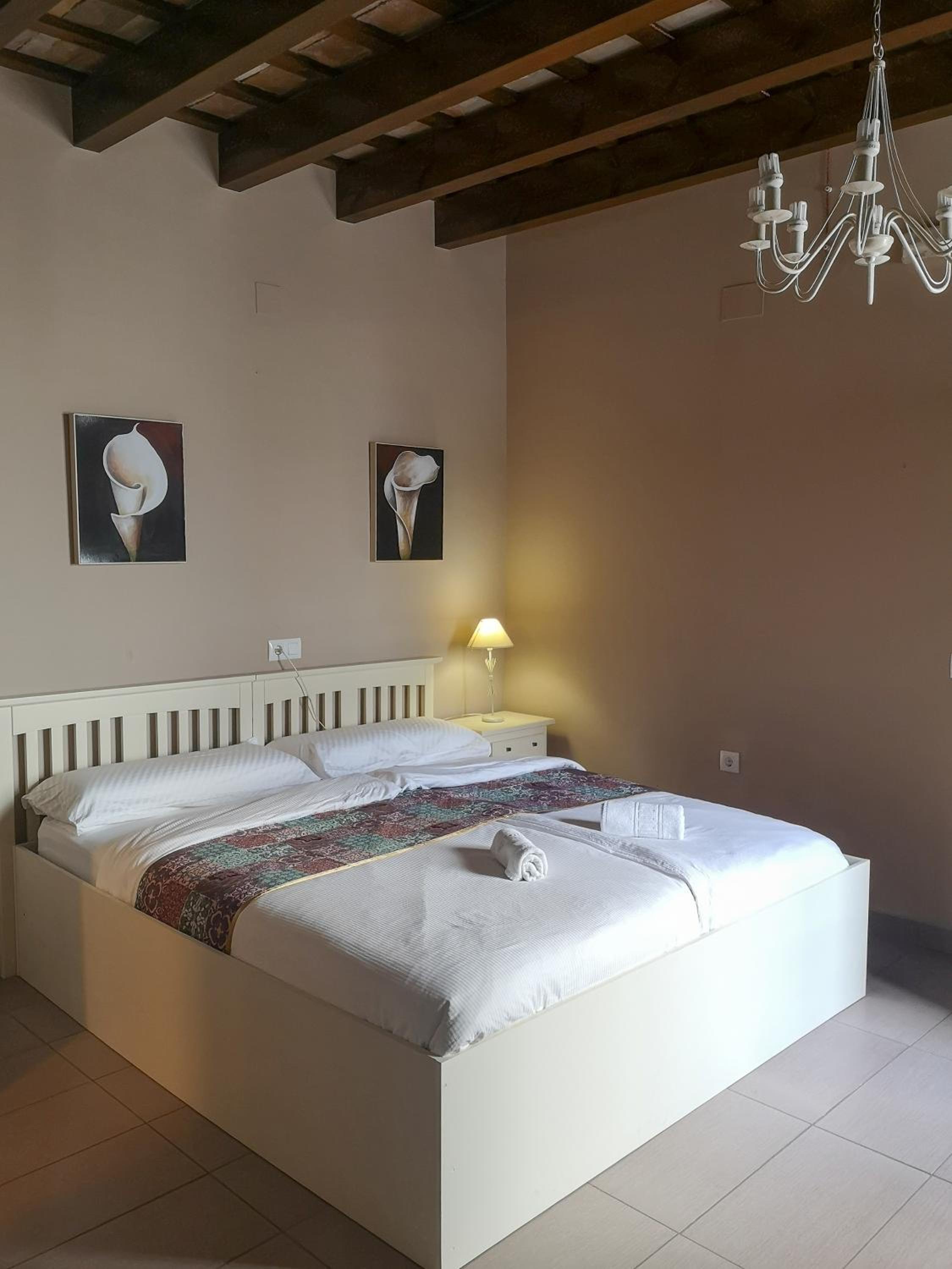 Twin Room - Photo 1