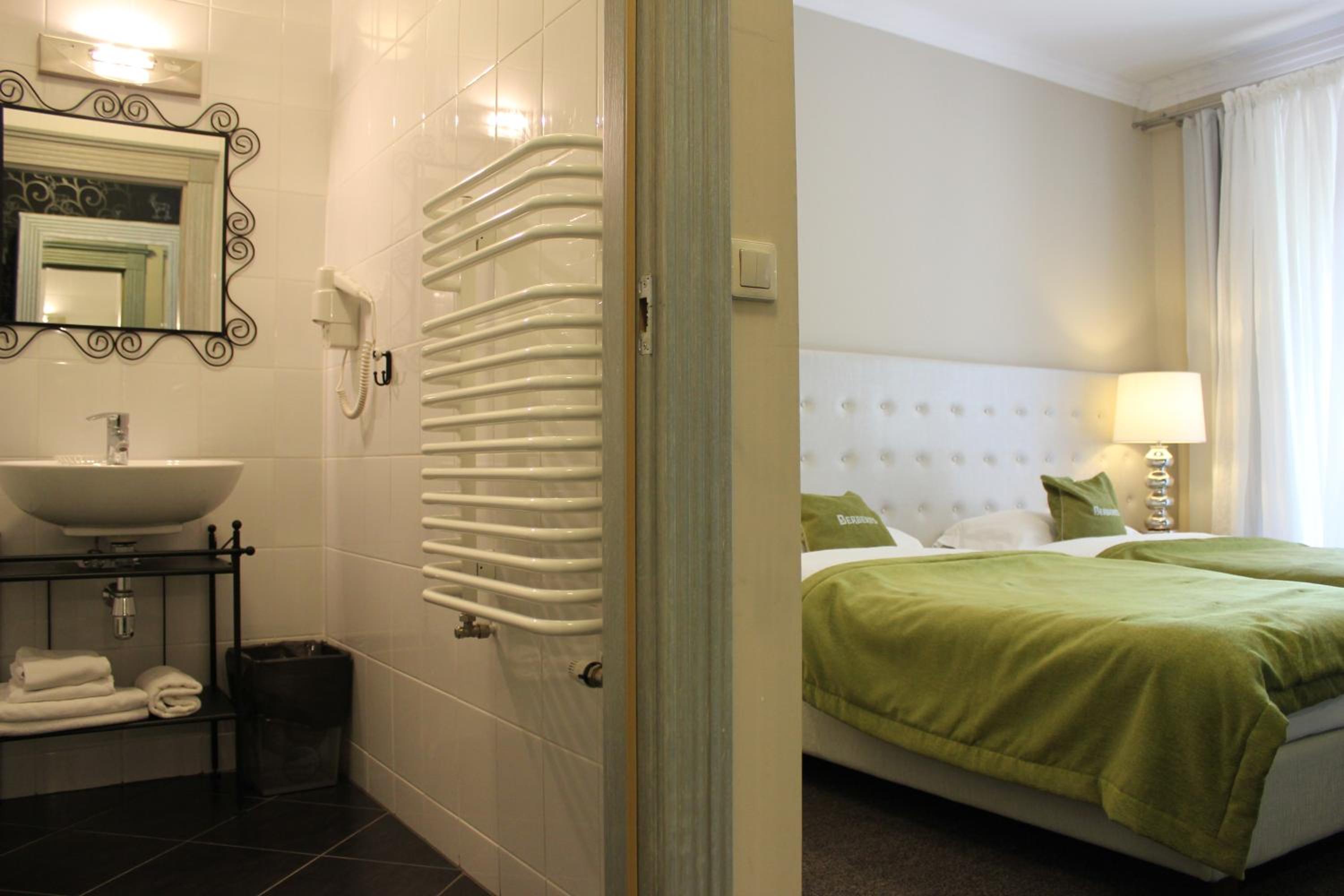 Double Room - Photo 1