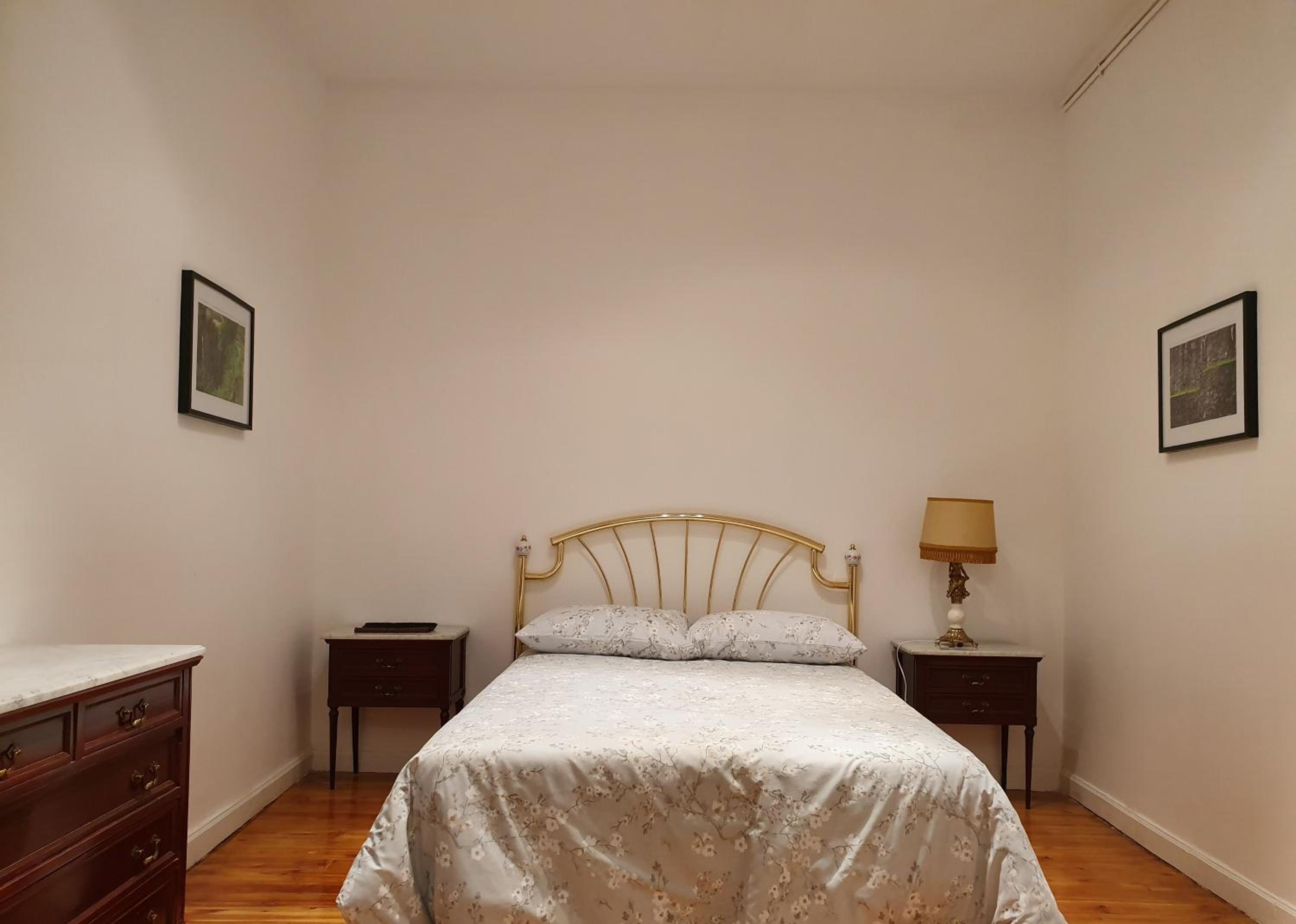 Double Room - Photo 6