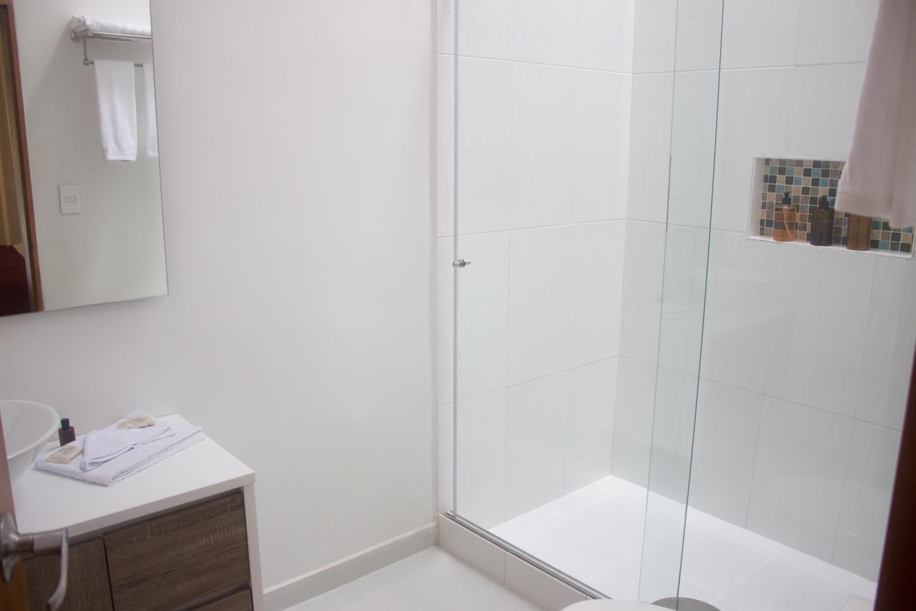 Deluxe Double Room (2 Adults + 1 Child)