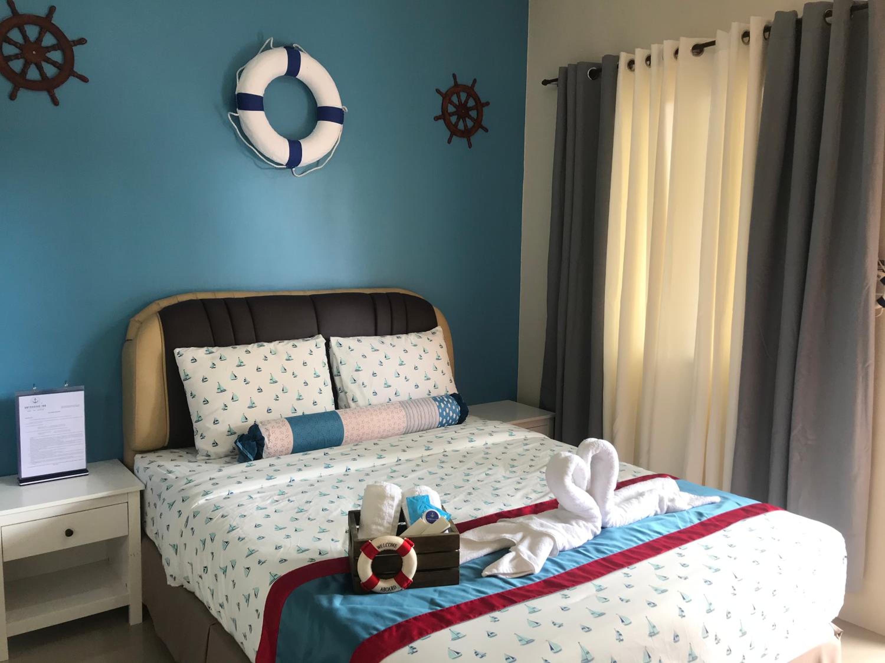 Deluxe Queen Room - Photo 13