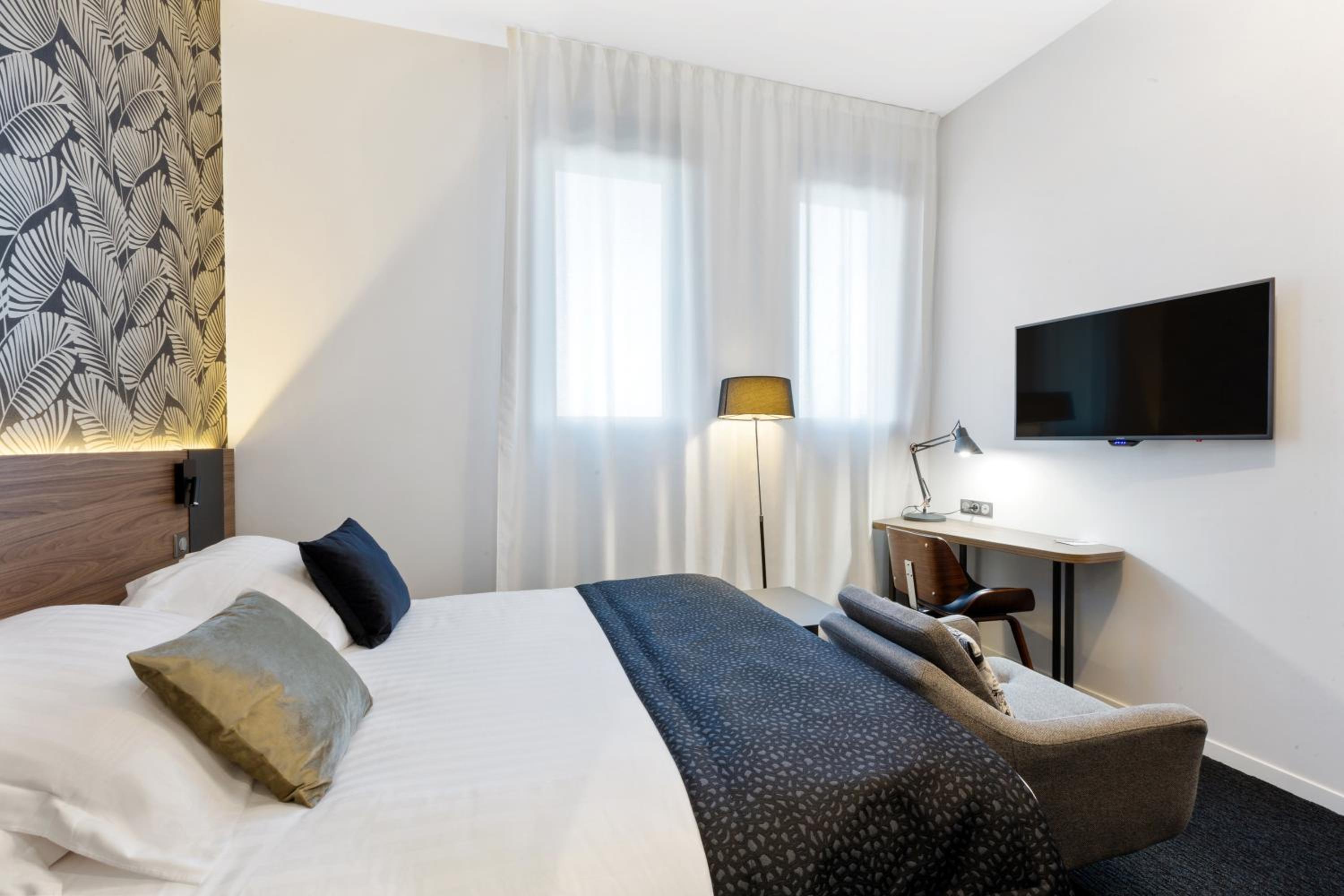 Superior Queen Room - Photo 16