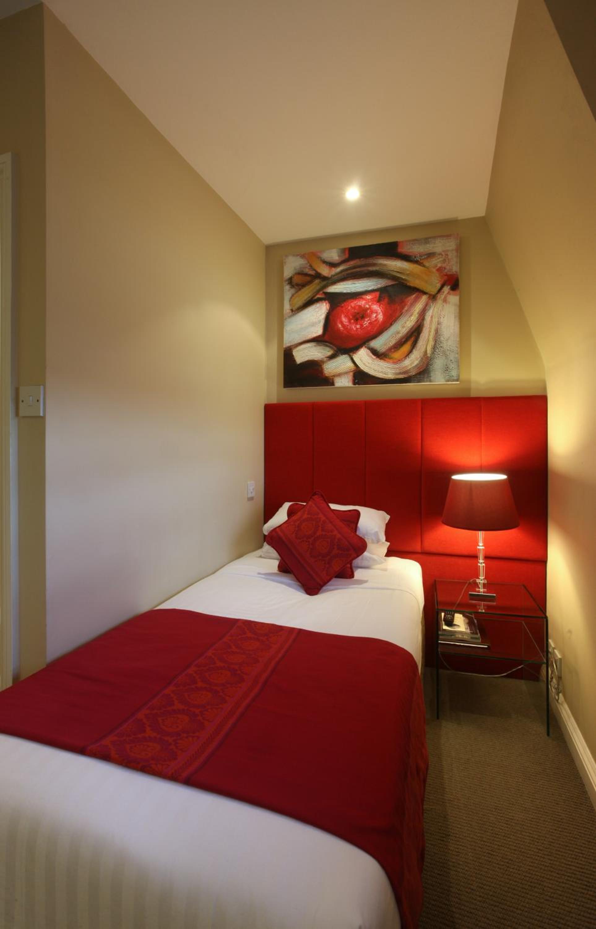 Standard Single Room photo 2