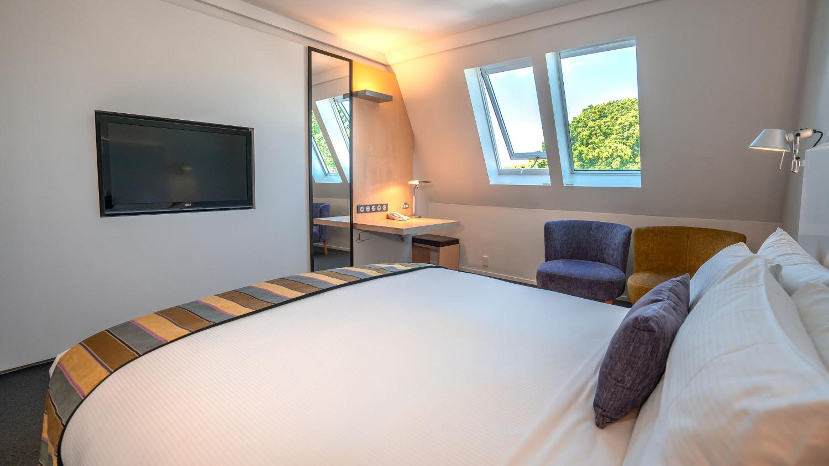 Superior King Room - Photo 6