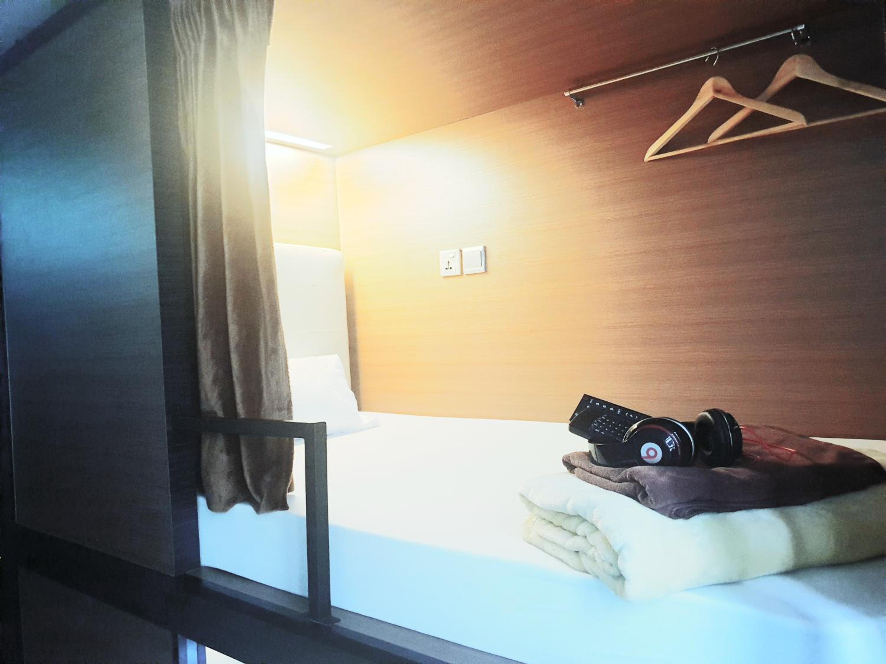 Super Single Mixed Capsule (Upper Deck) in a 4-Bedroom photo 2