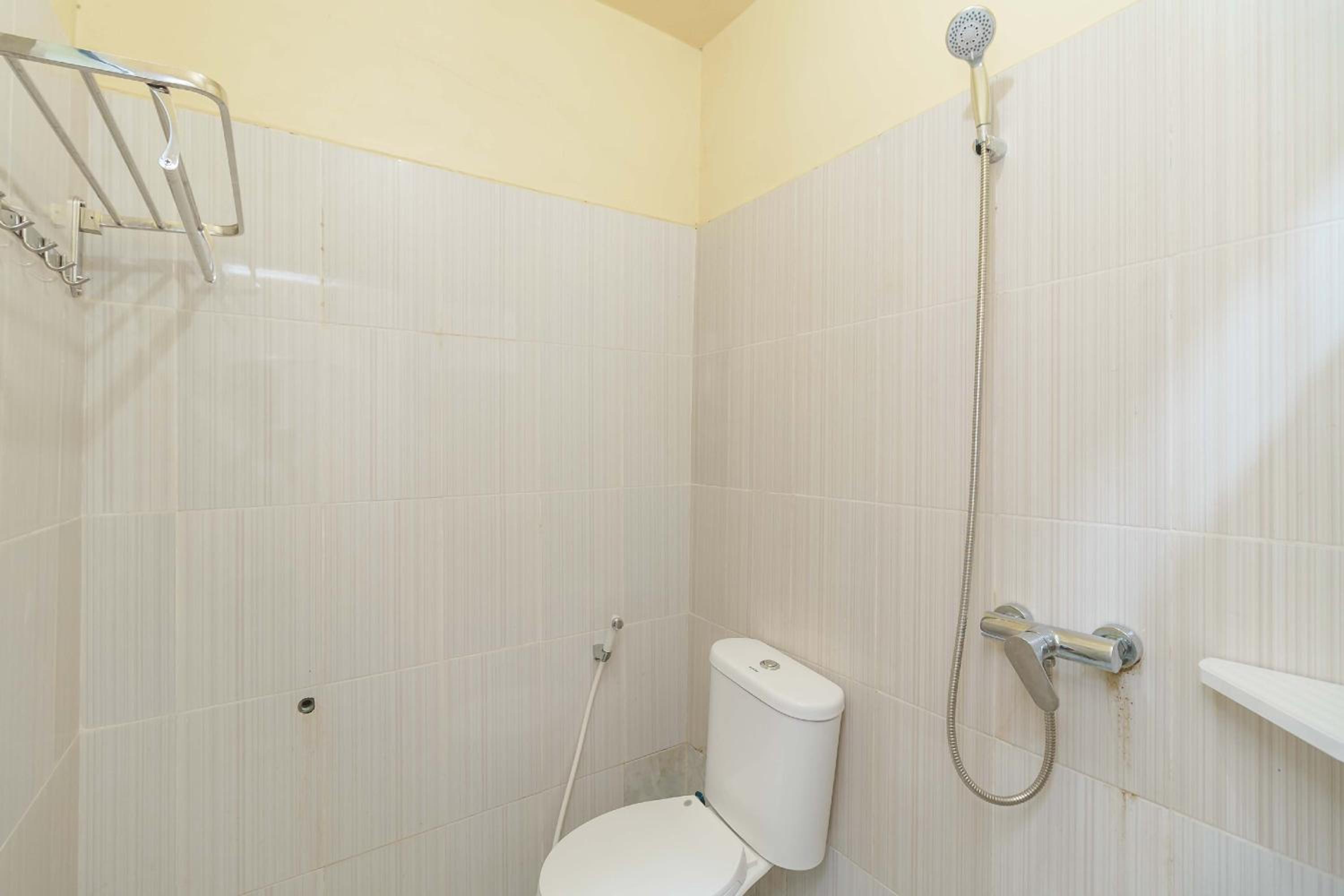Double Room - Photo 6