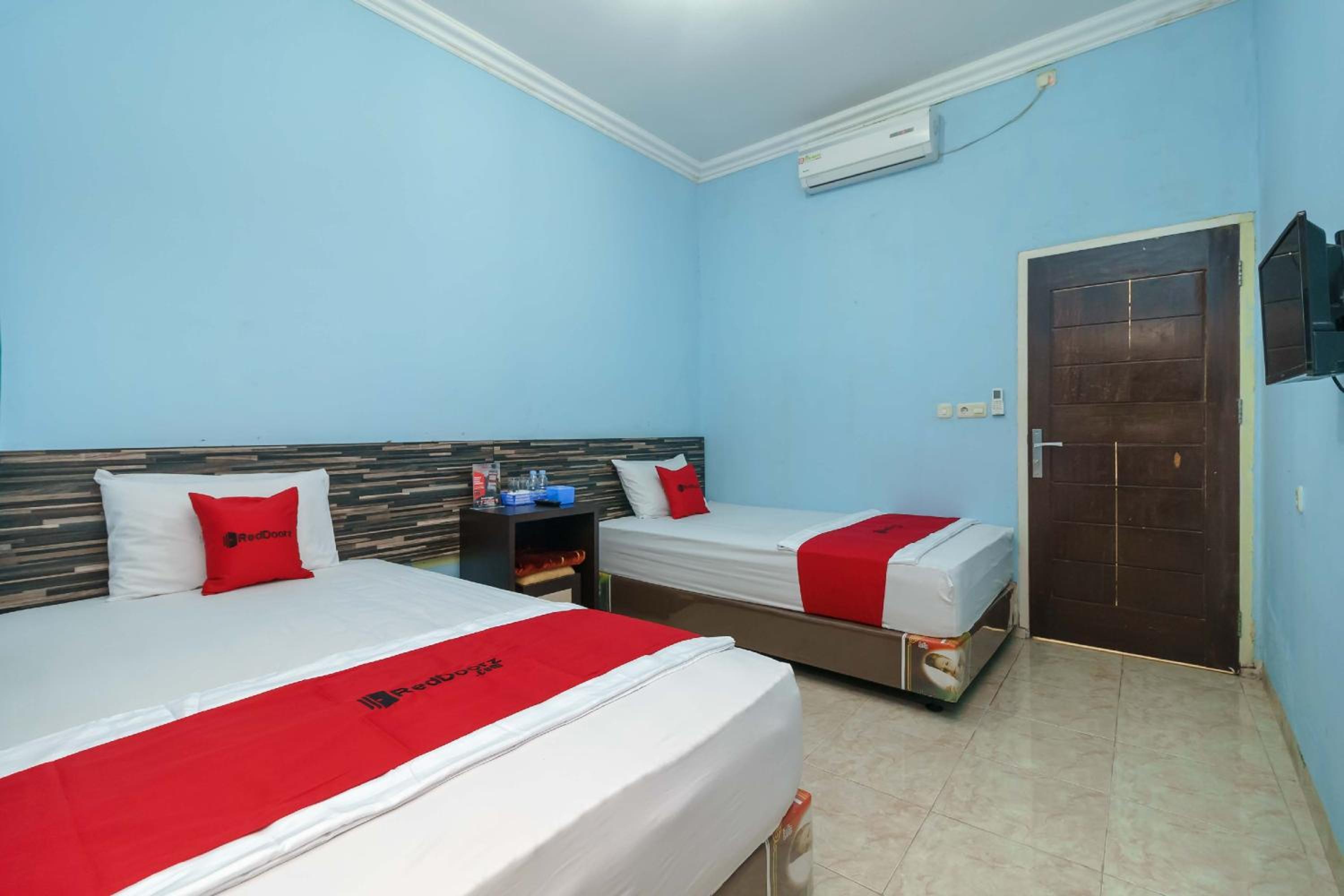 Twin Room - Photo 6