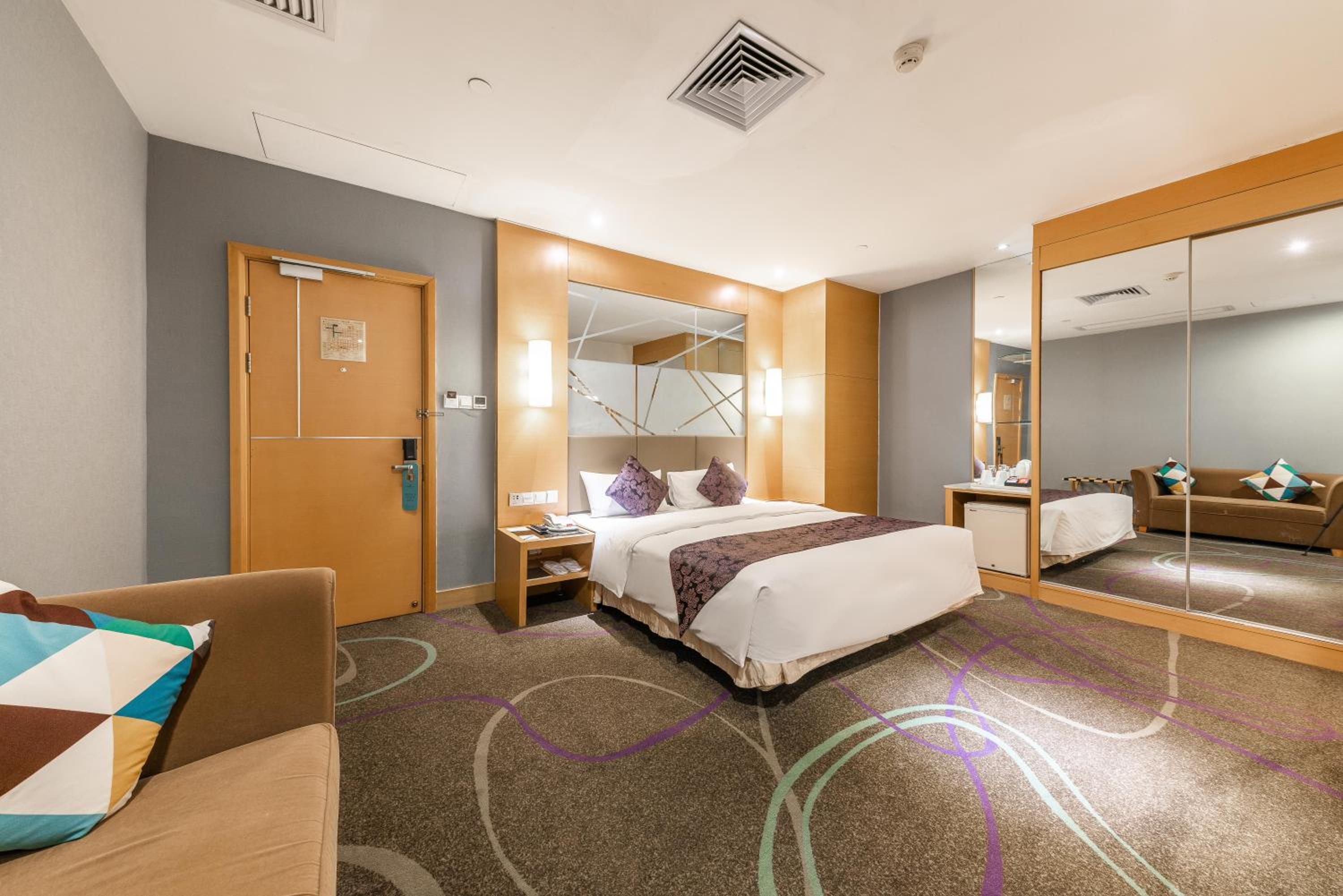 Standard Windowless Queen Room