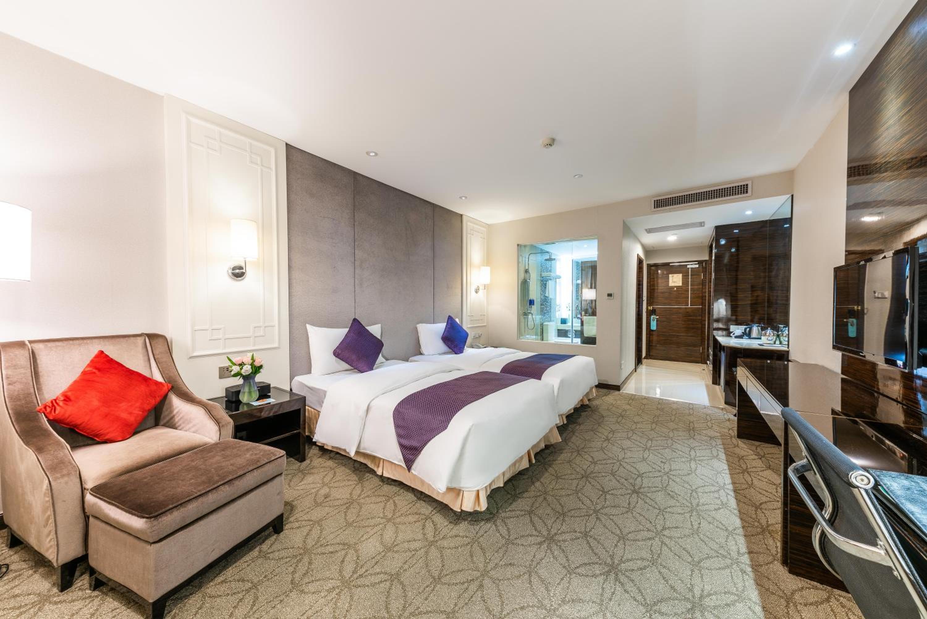 Dorsett Club Deluxe Room with two Breakfasts