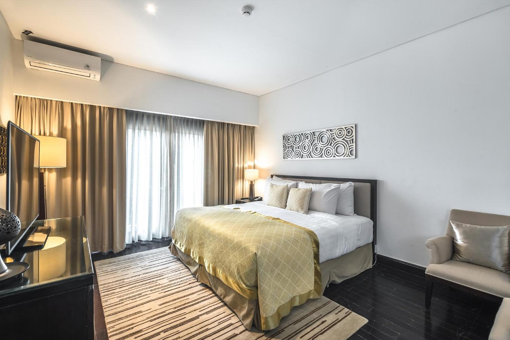 Executive Suite photo 3