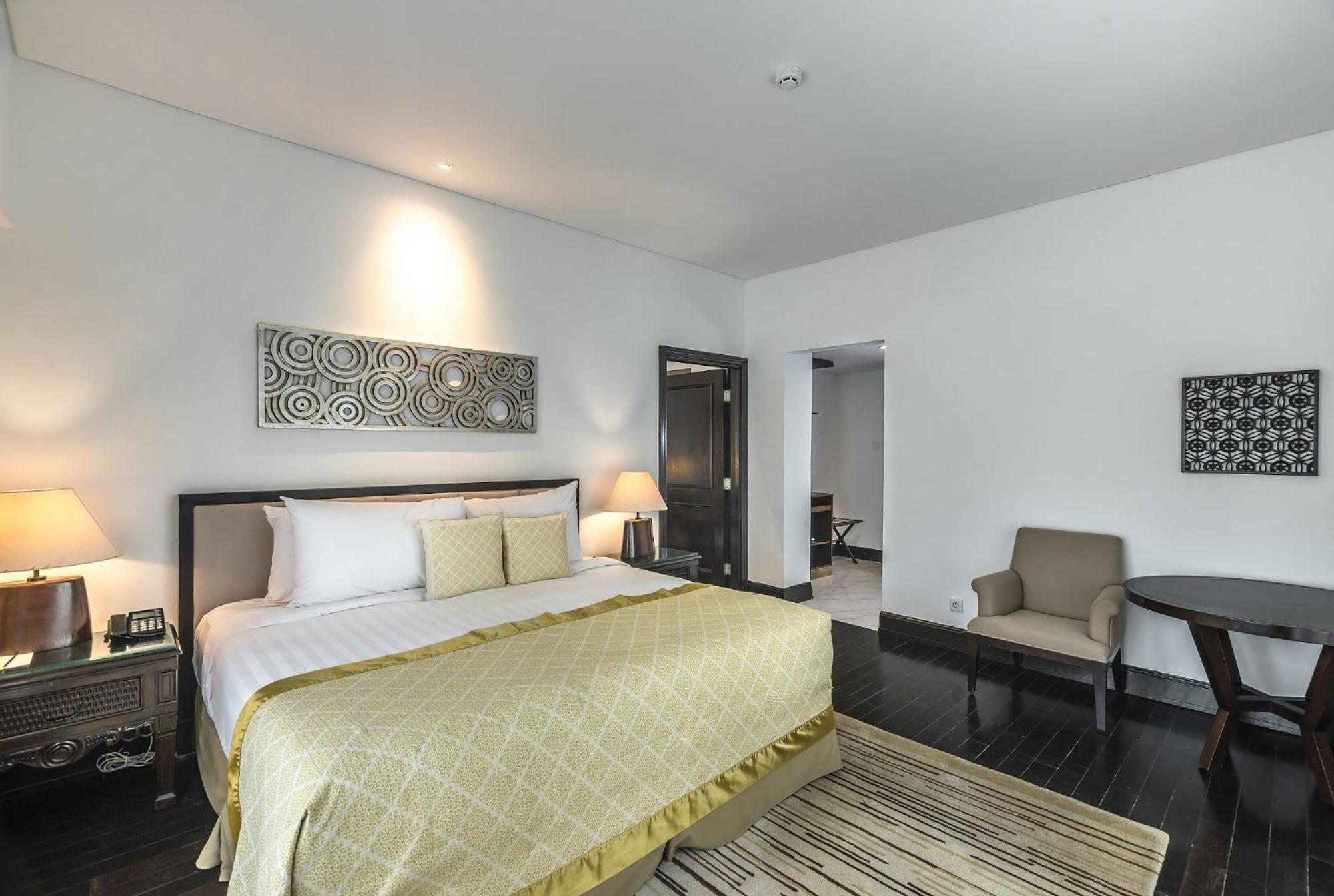Lido Suite with Lake View photo 3