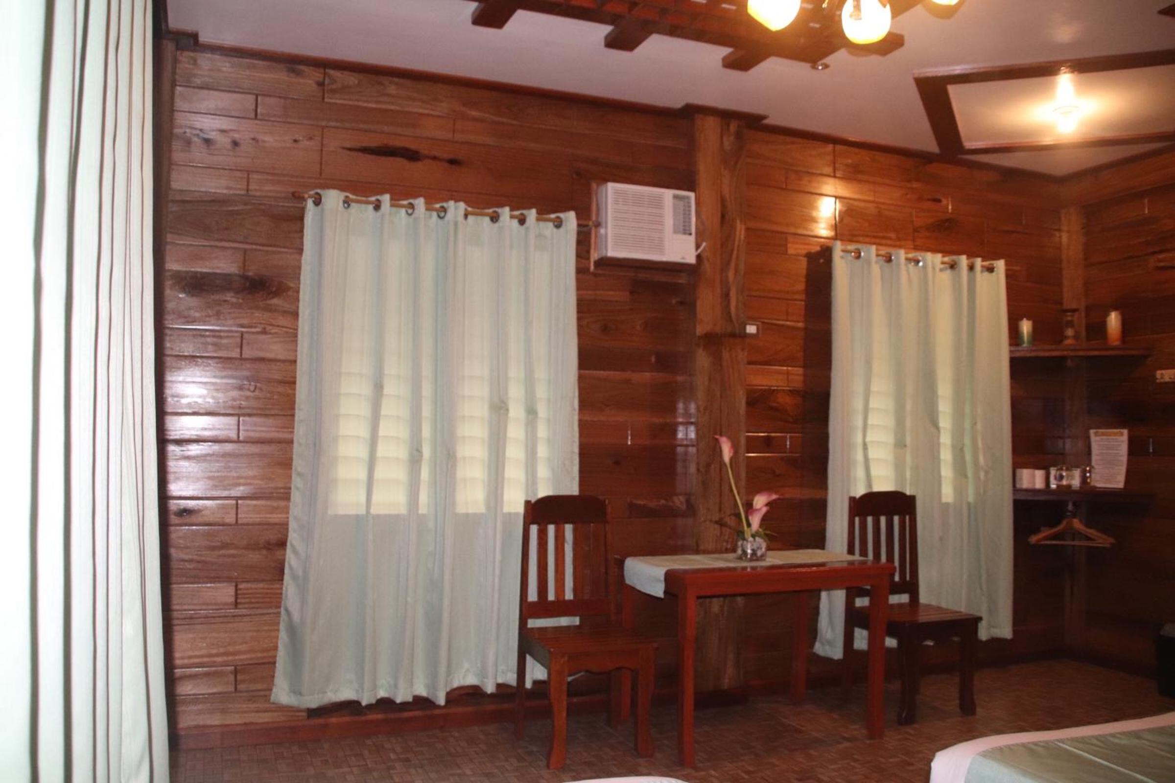 Deluxe Family Room - Photo 3