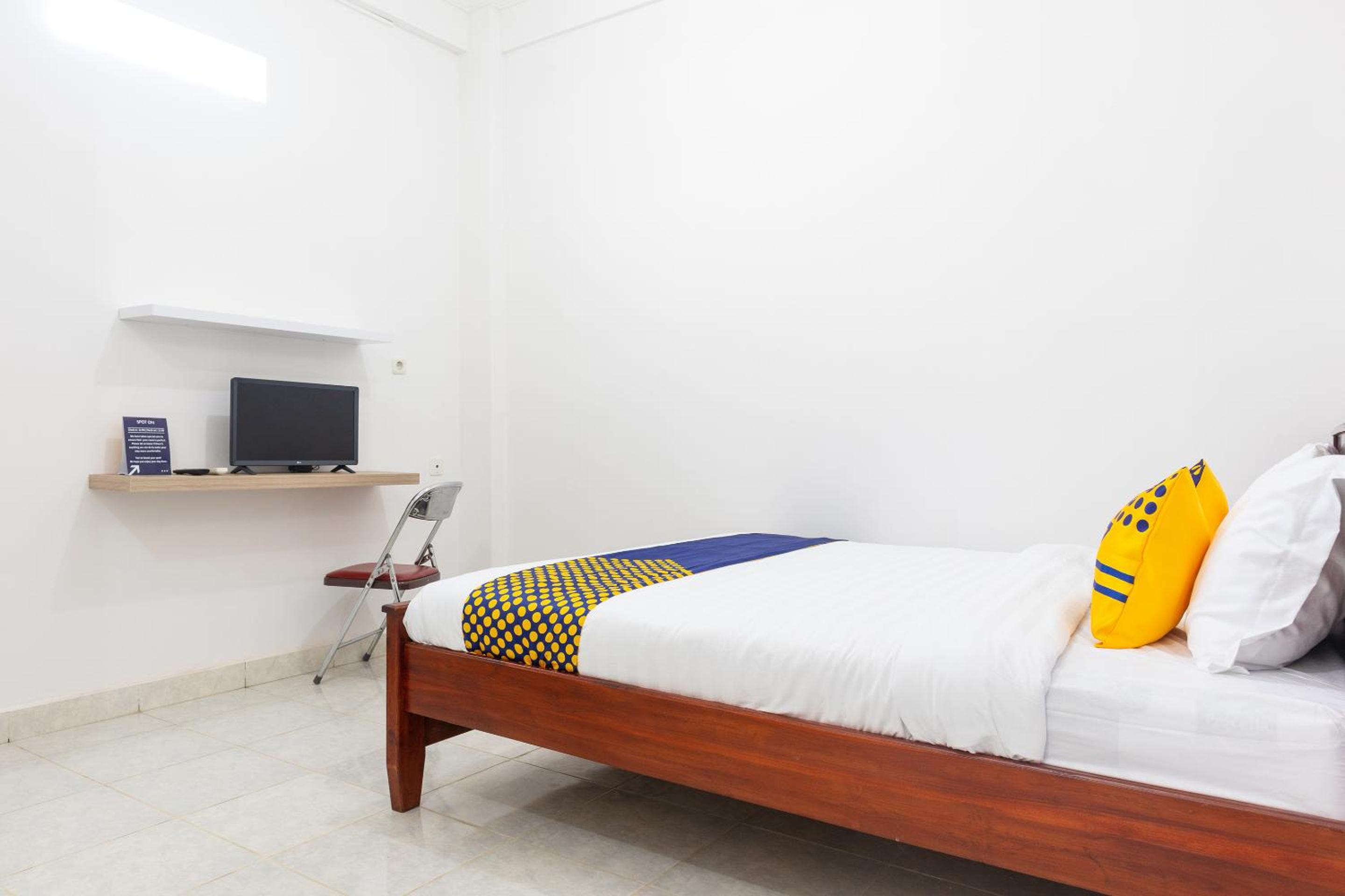 Standard Double Room photo 2