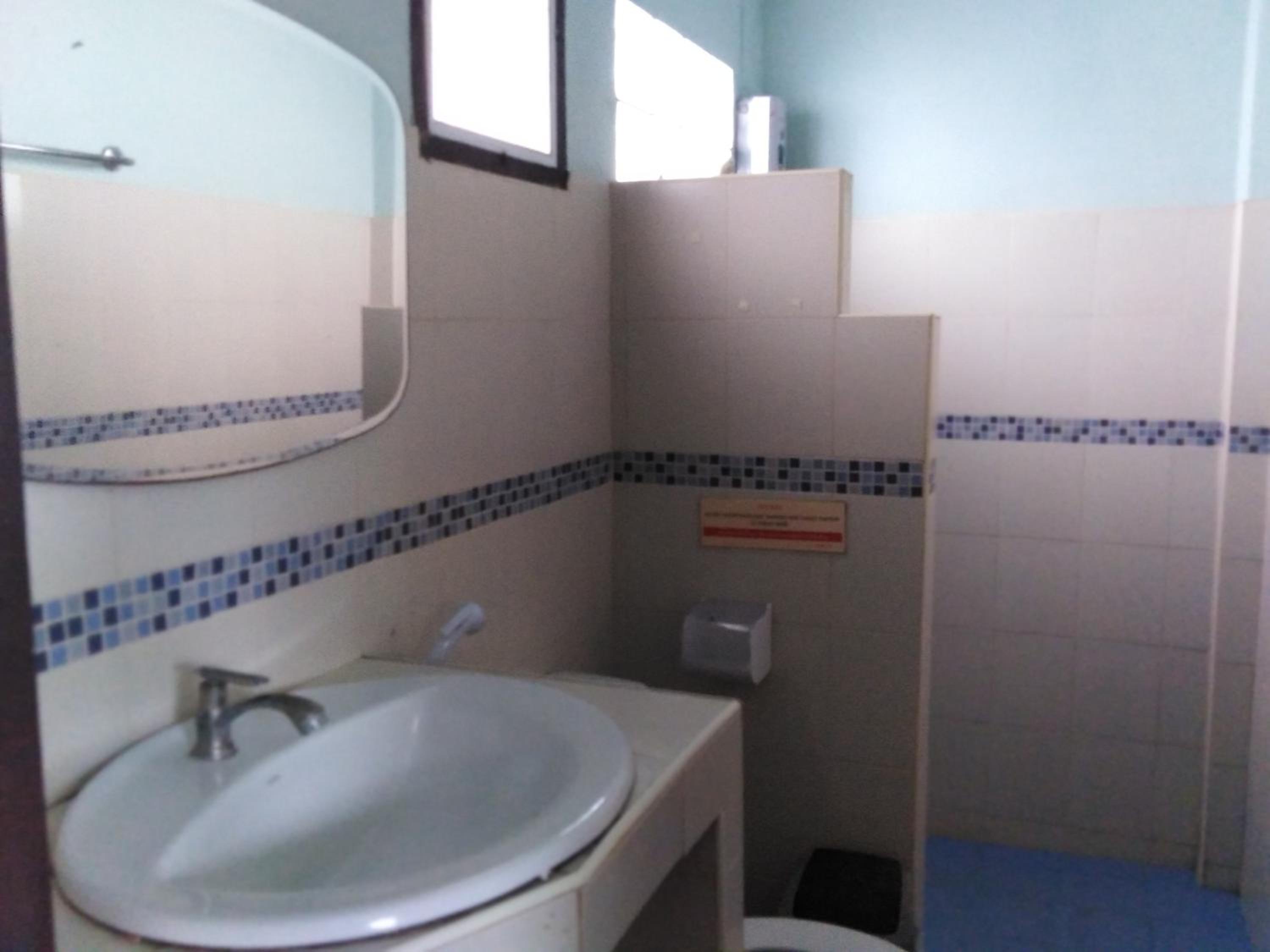 Budget Double Room - Photo 3