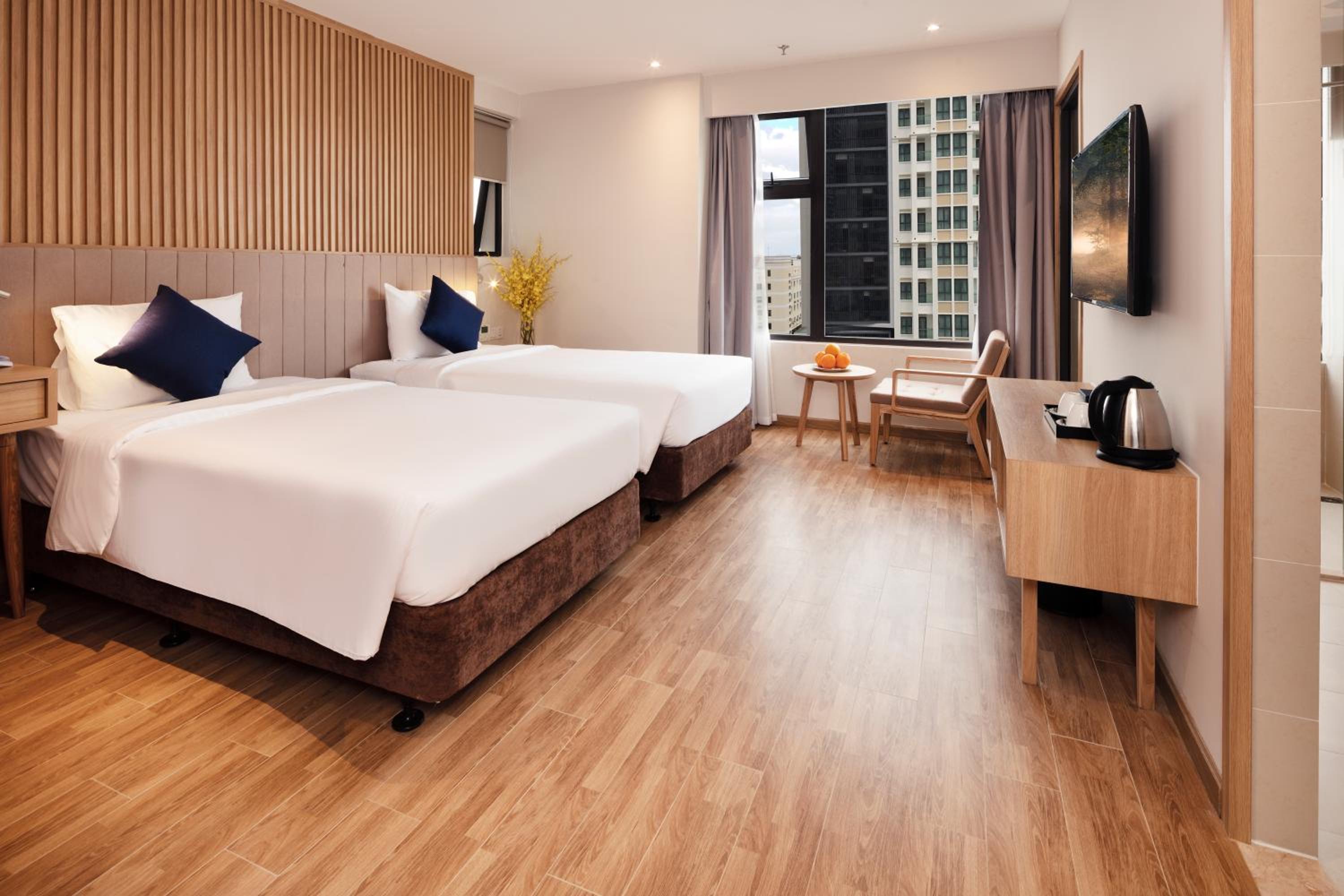 Superior Double or Twin Room with City View photo 1