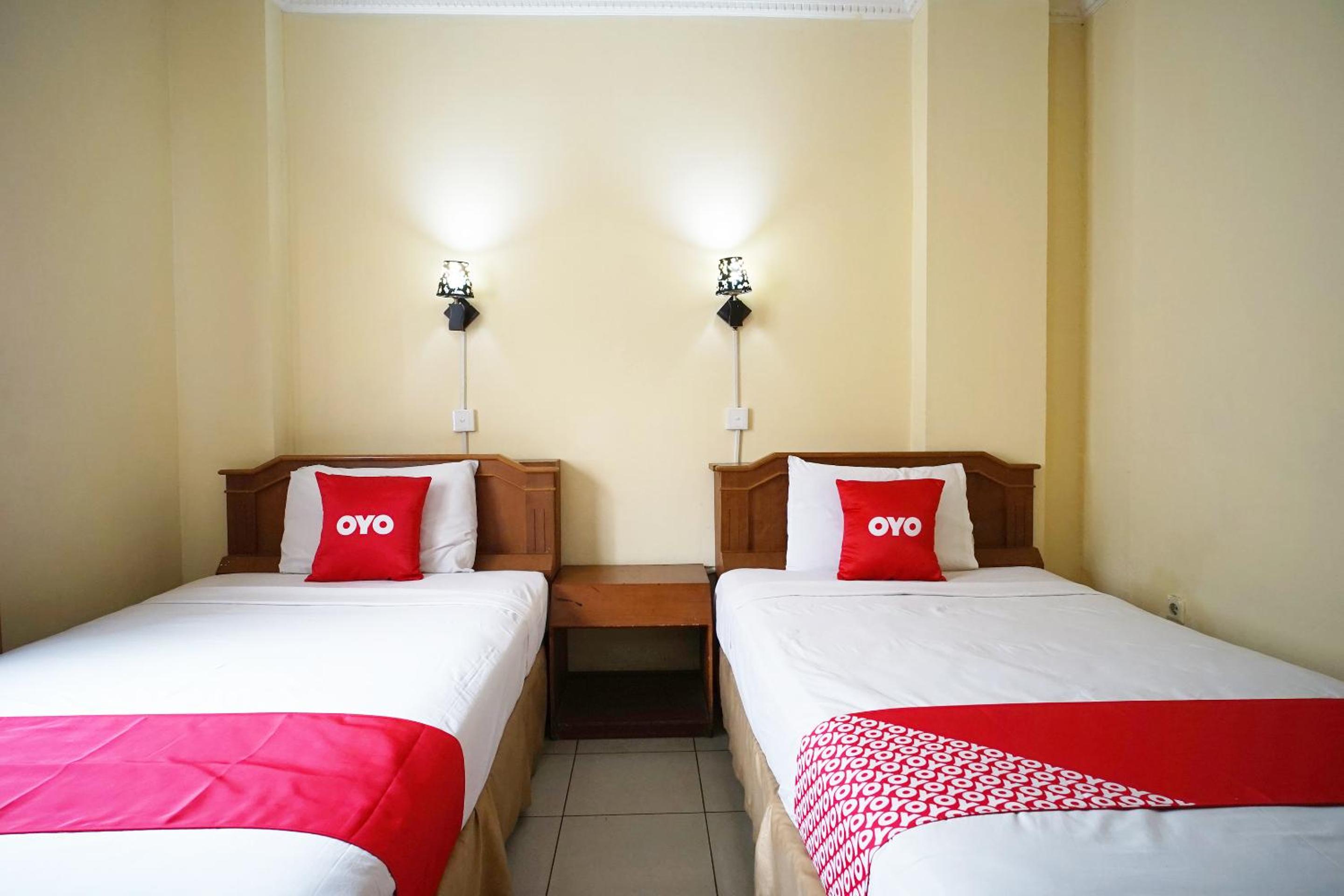 Standard Twin Room - Photo 6