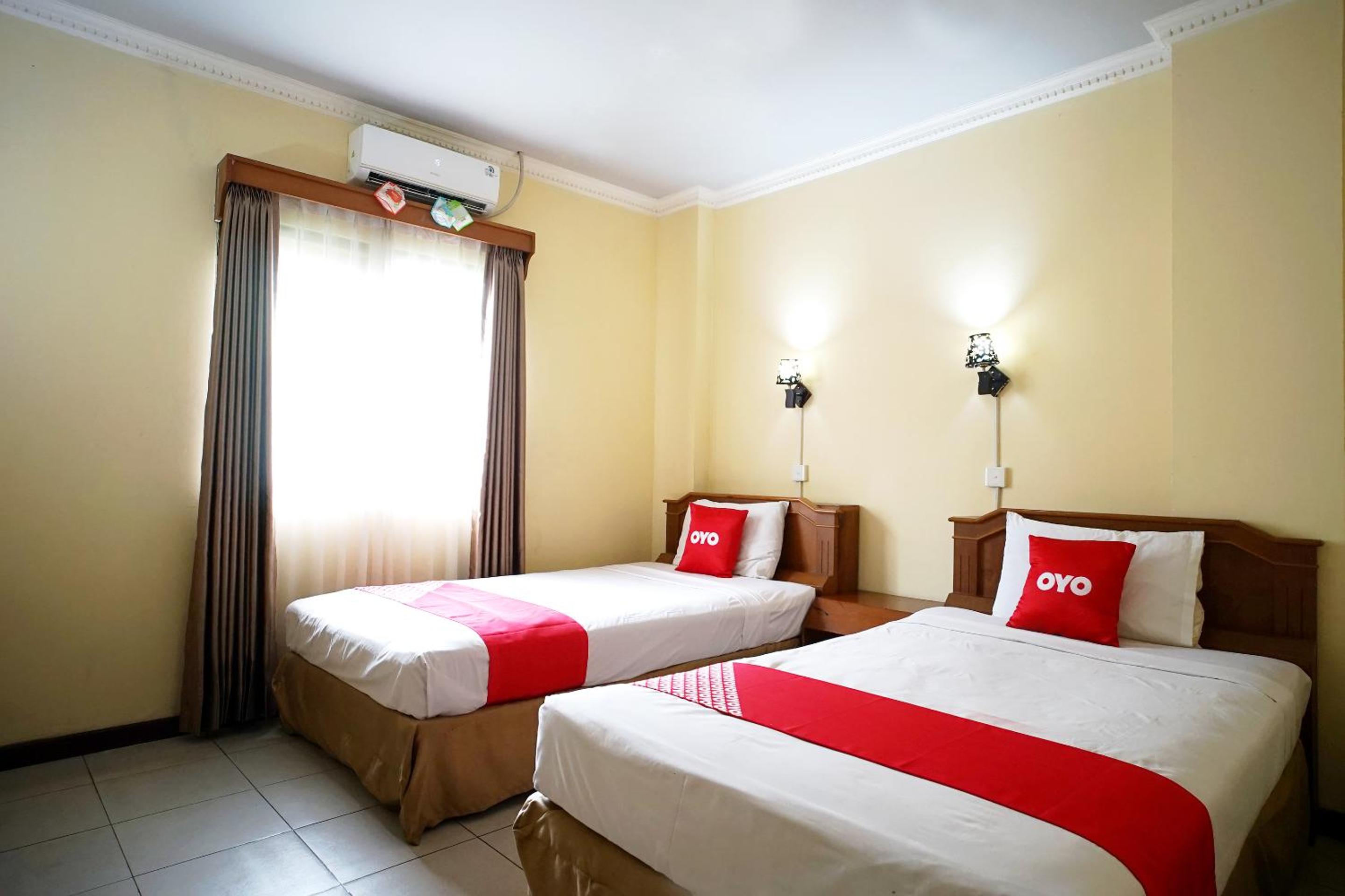 Standard Twin Room - Photo 1