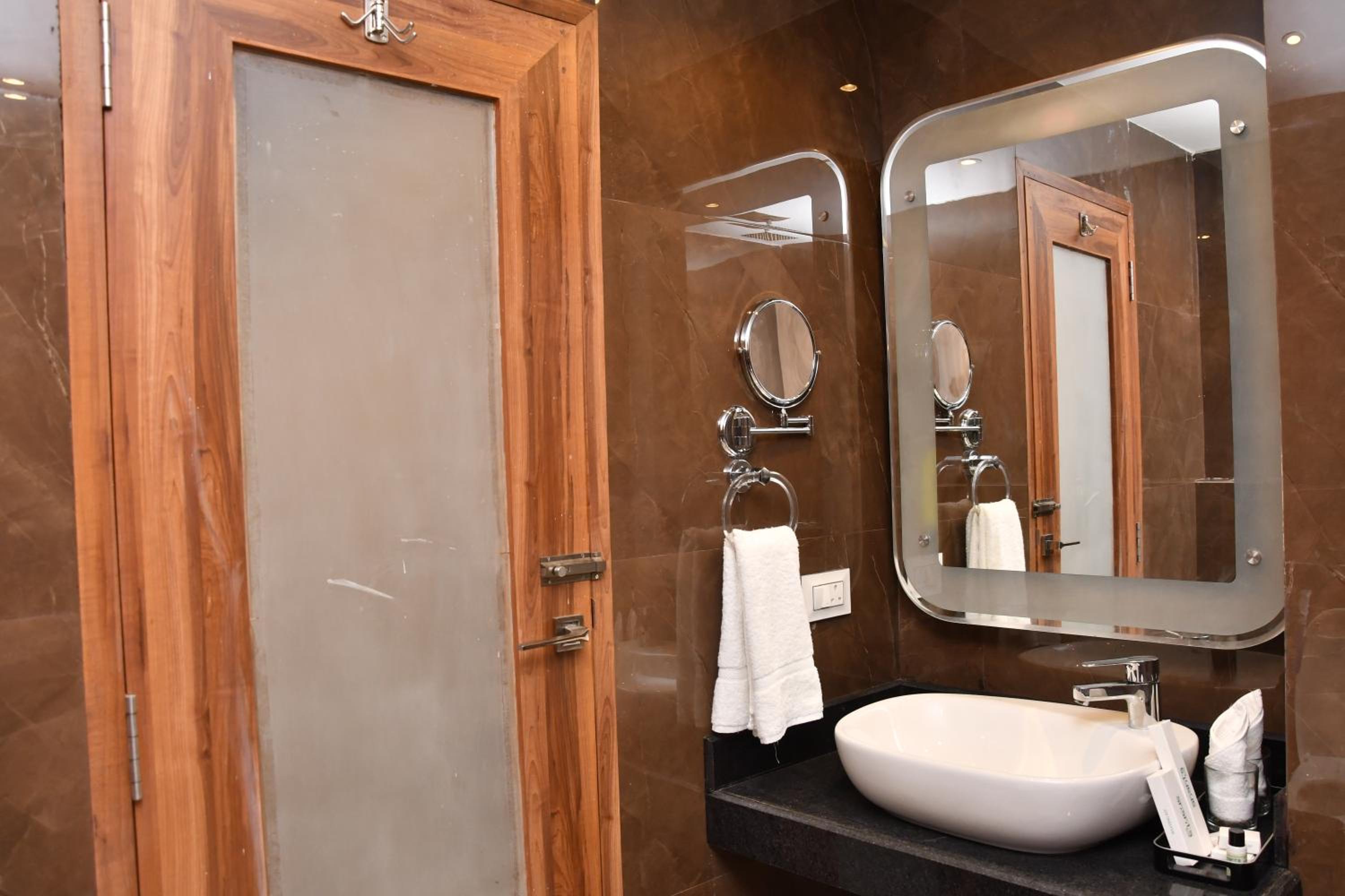 Junior Suite - Photo 6