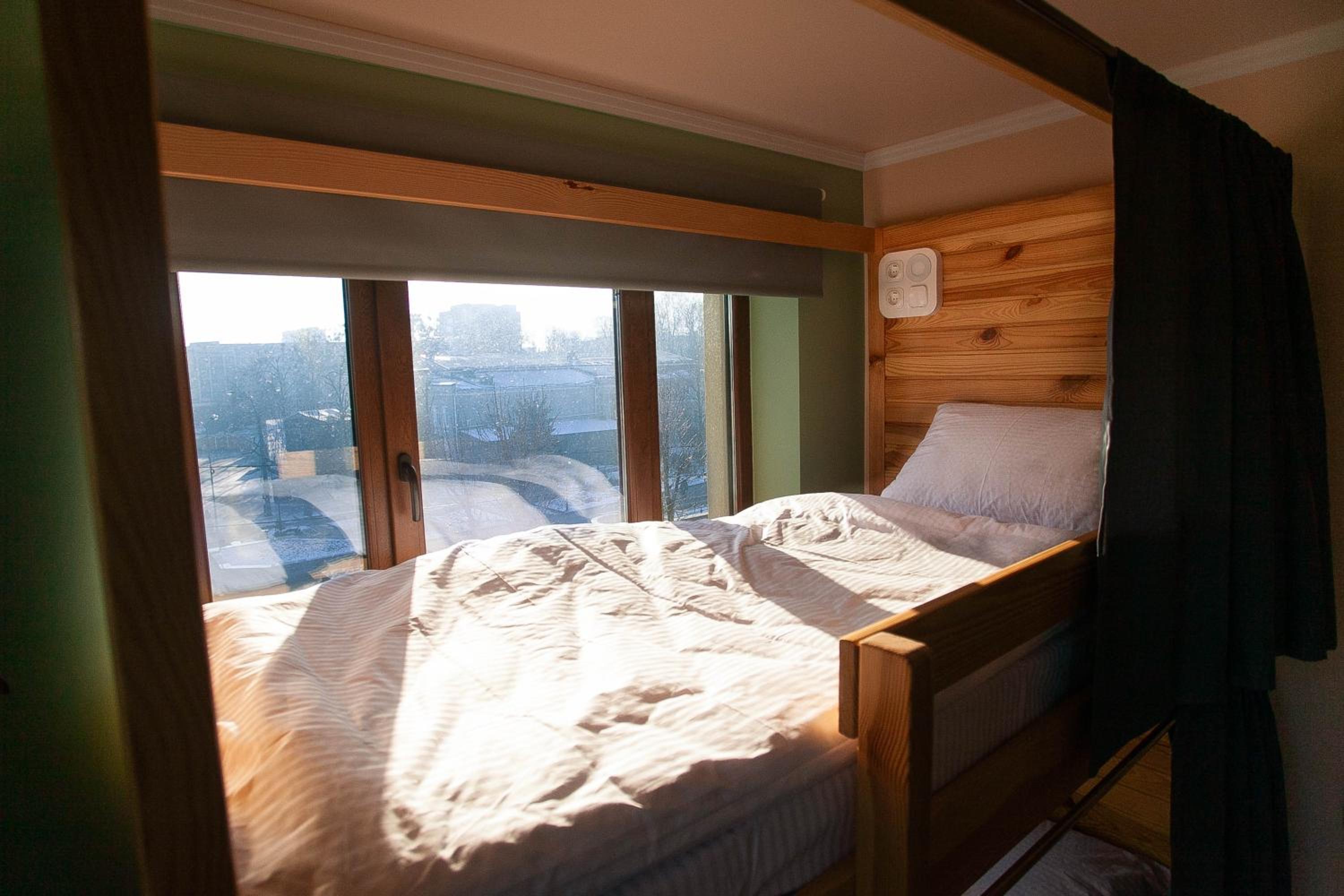 Bed in 4-Bed Mixed Dormitory Room photo 3
