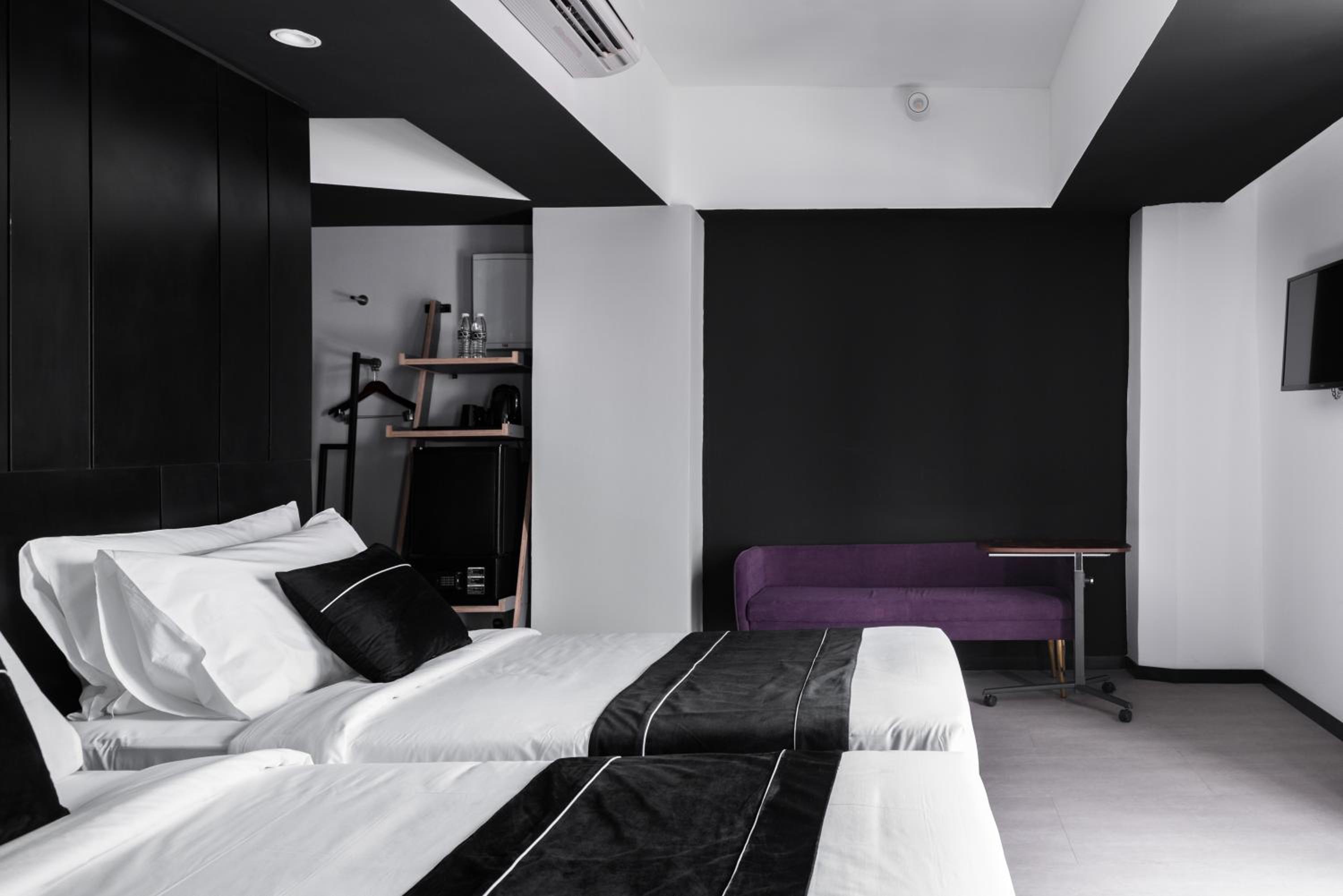 Cyan Premier Room