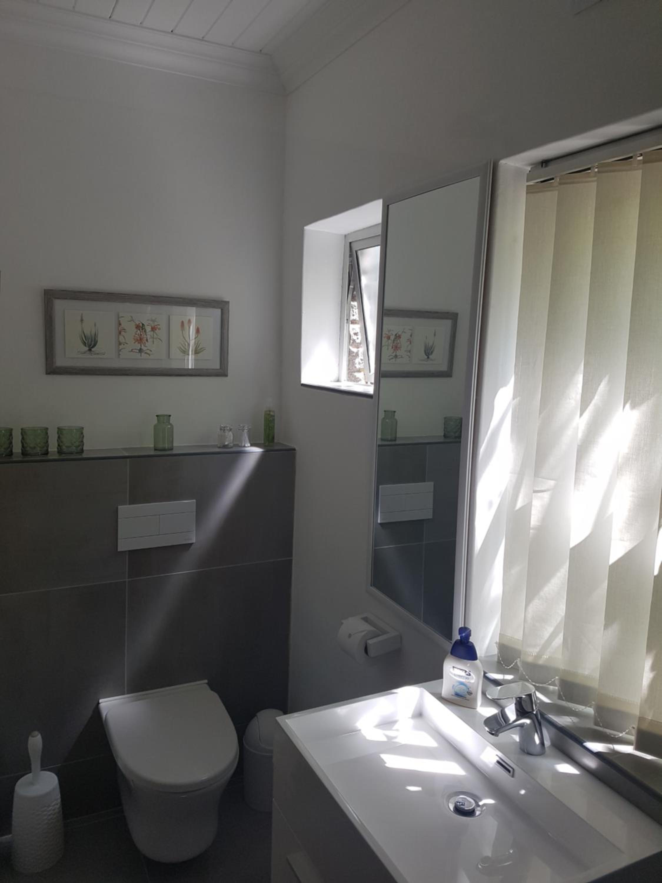 Comfort Triple Room with Shower - Photo 8