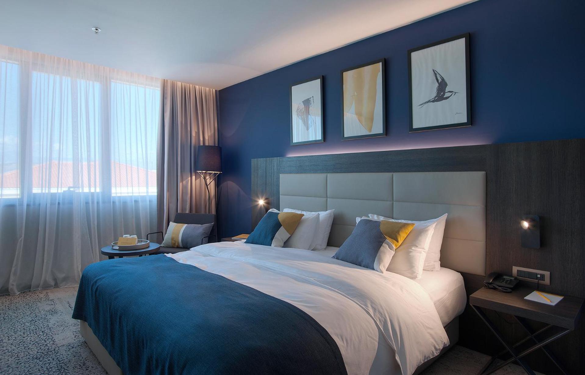 Standard King Room photo 1