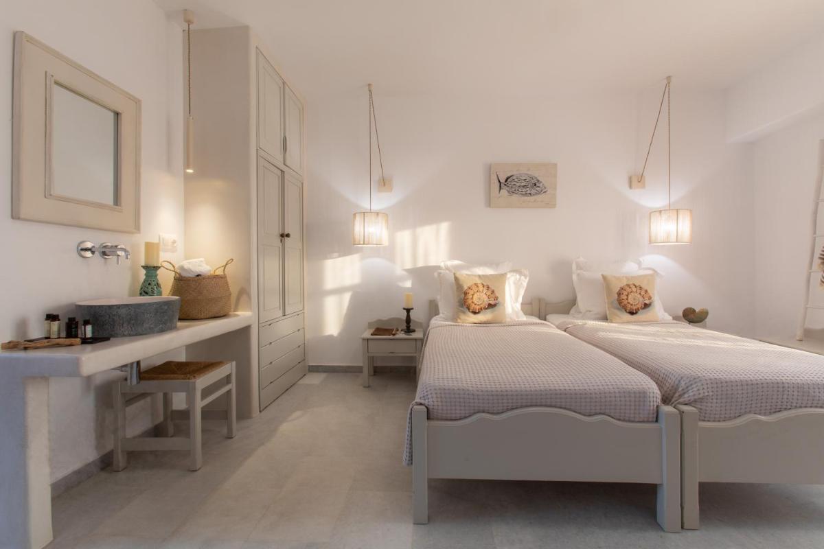 Studio with Sea View (2 Adults)