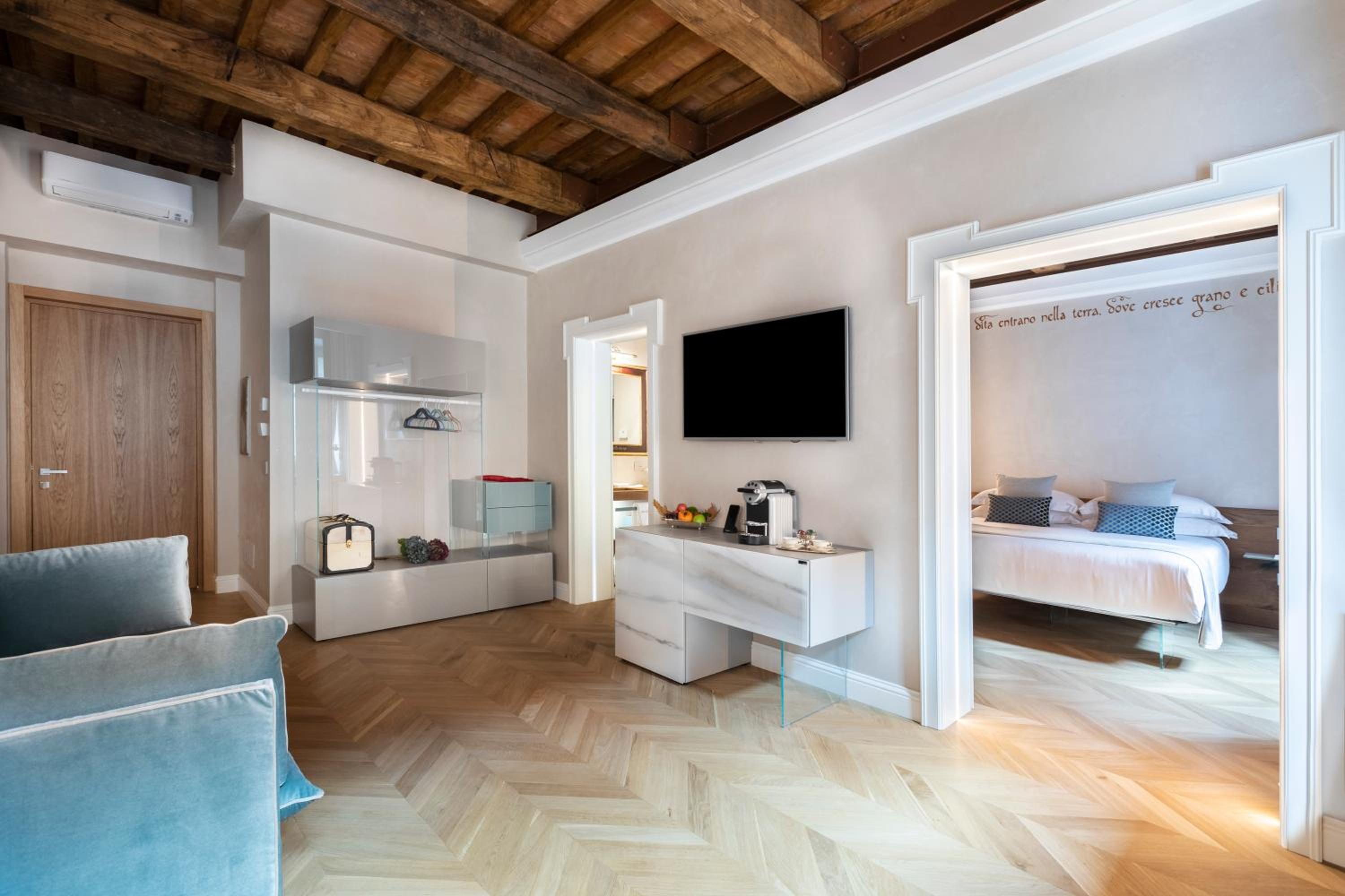 Suite photo 2