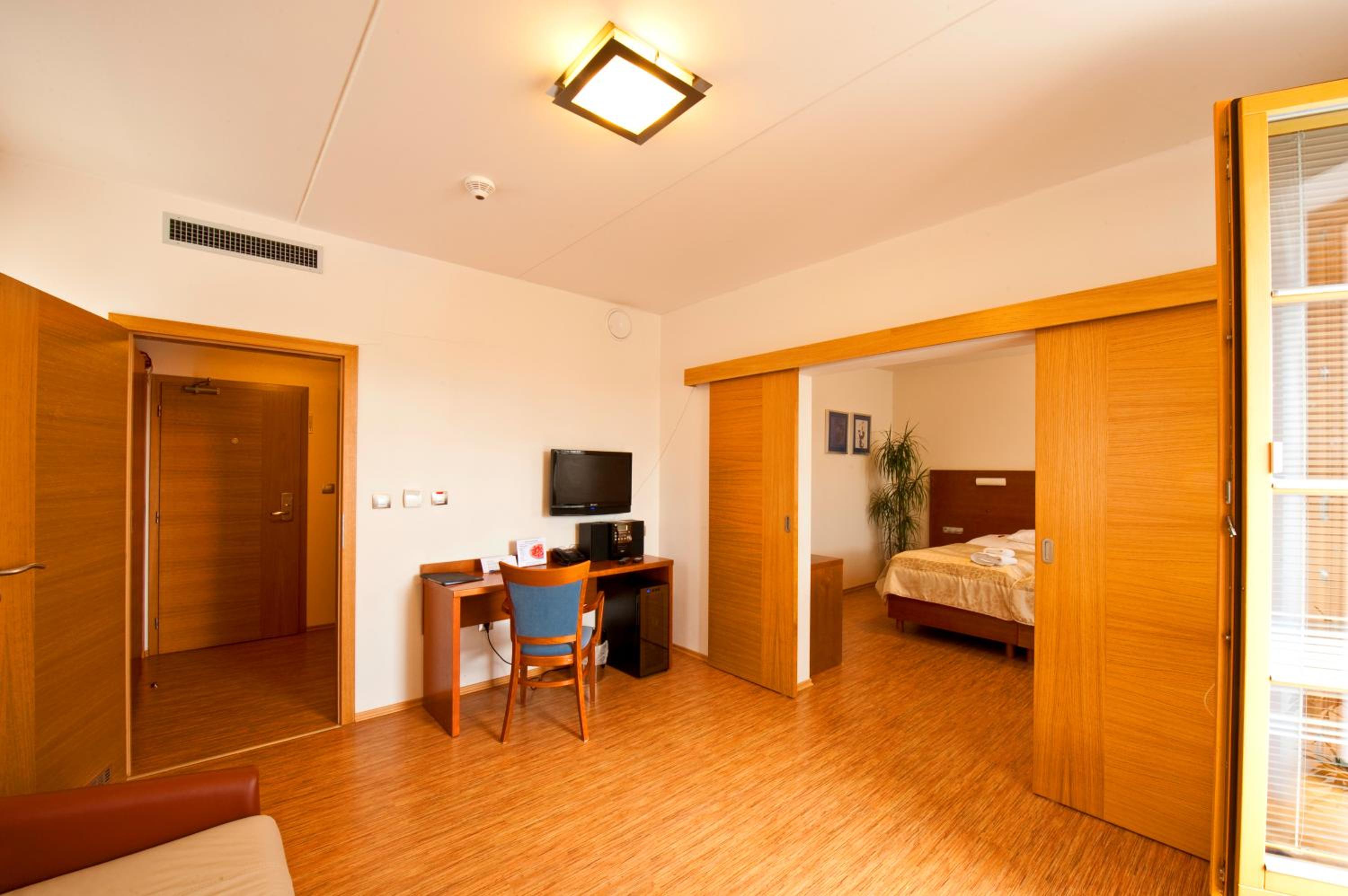 Suite photo 1