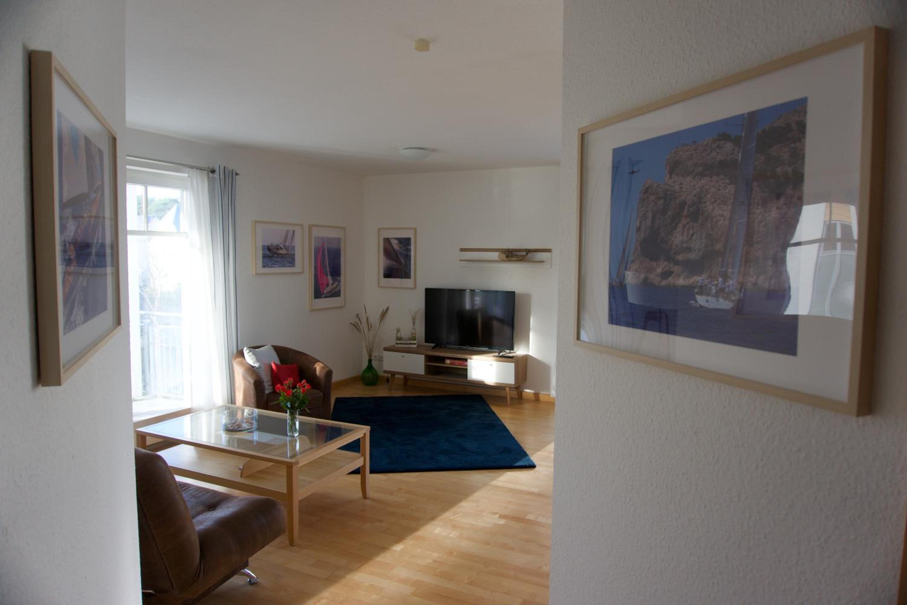 One-Bedroom Apartment photo 3
