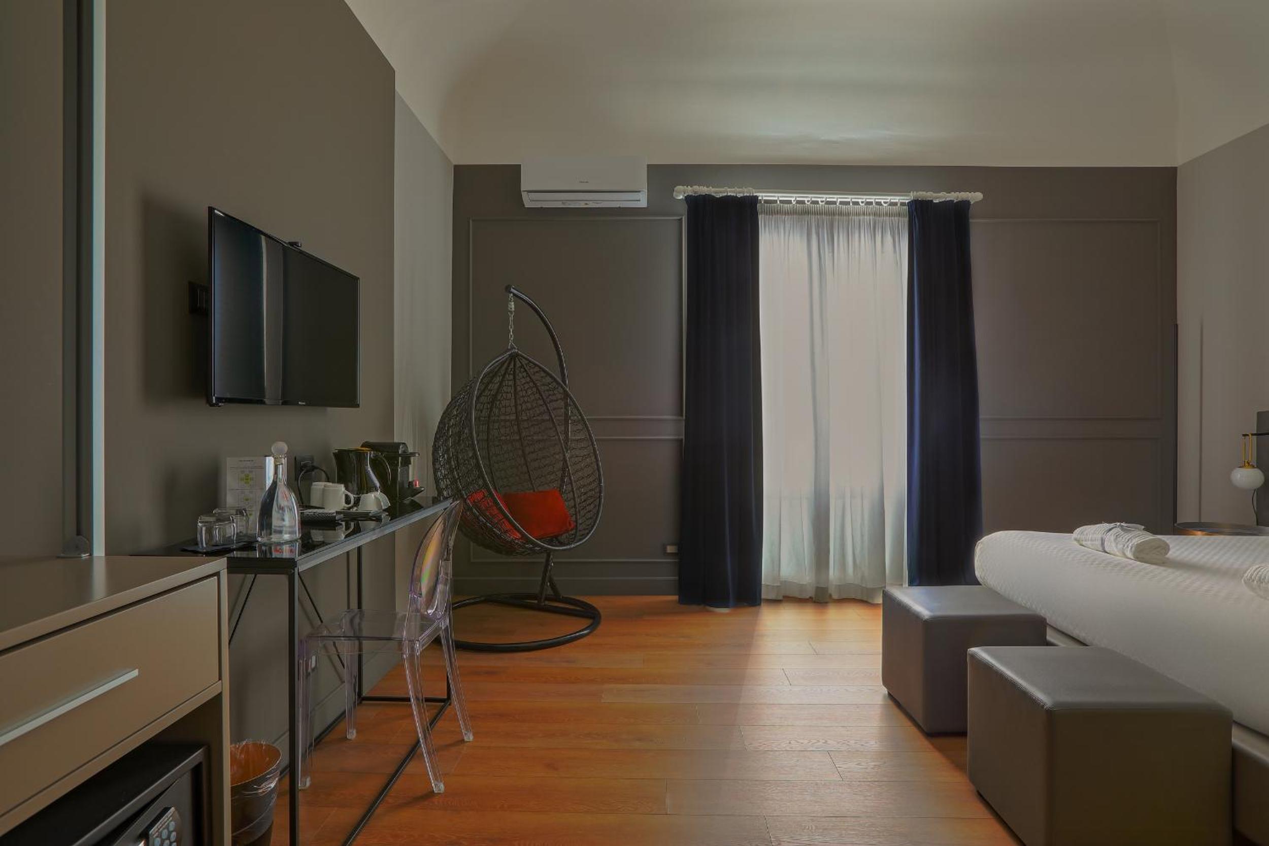 Standard Double or Twin Room - Photo 1