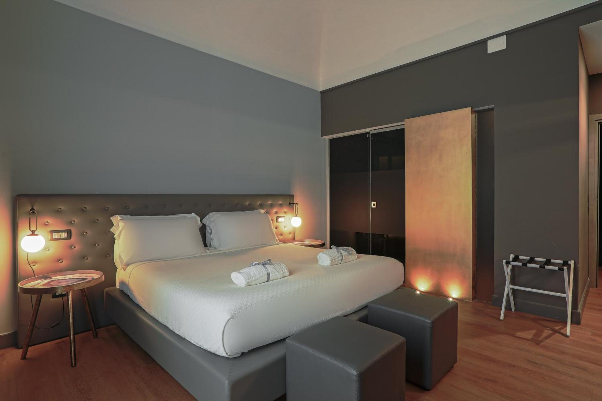 Standard Double or Twin Room - Photo 3