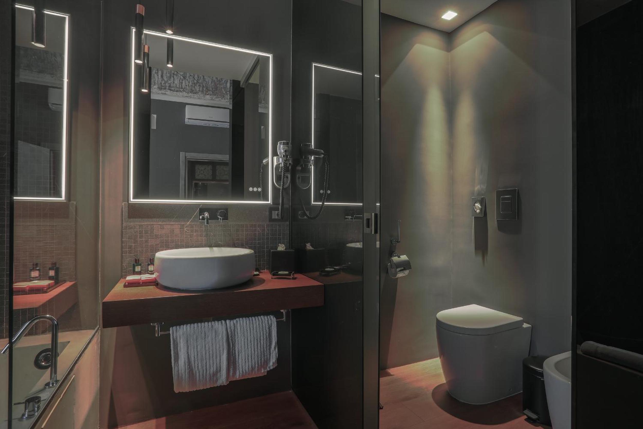 Deluxe Junior Suite - Photo 4