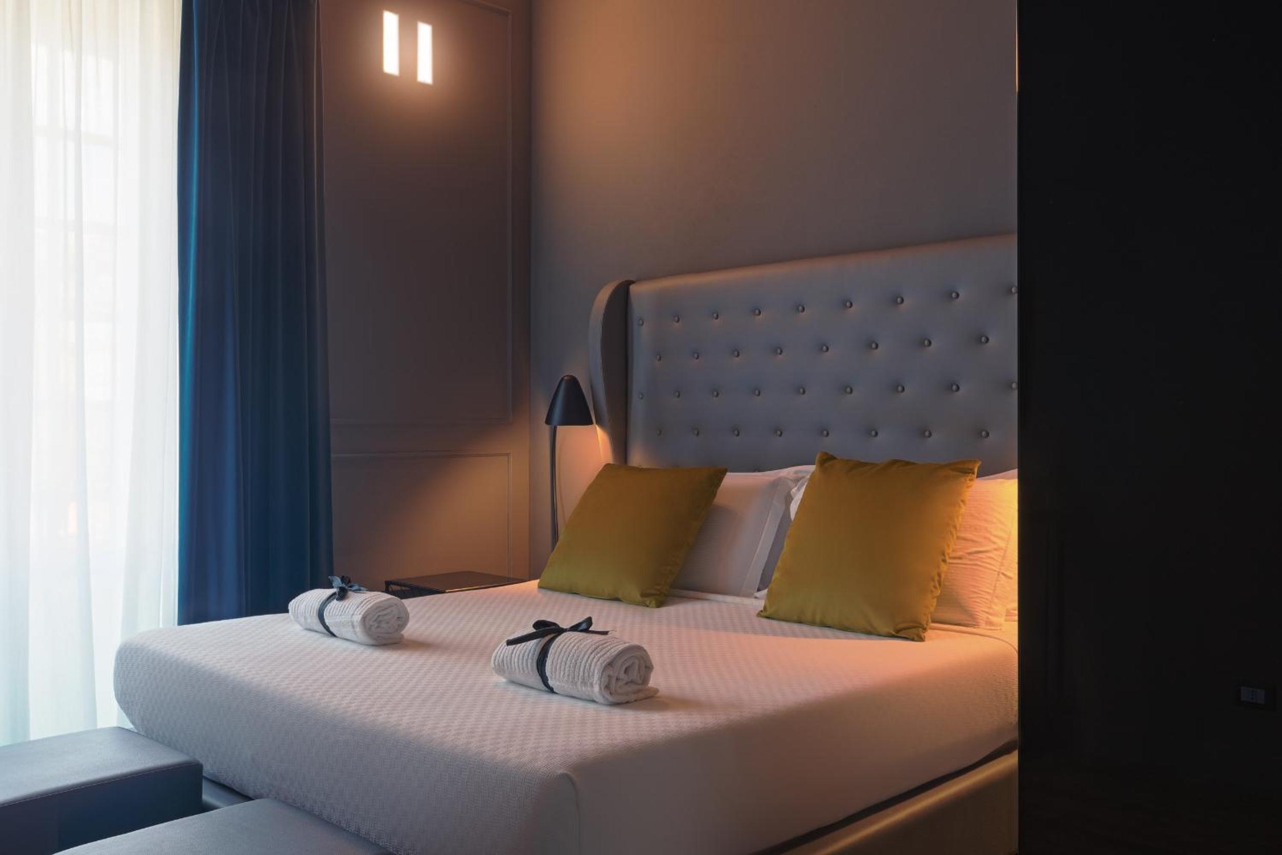 Deluxe Junior Suite - Photo 5