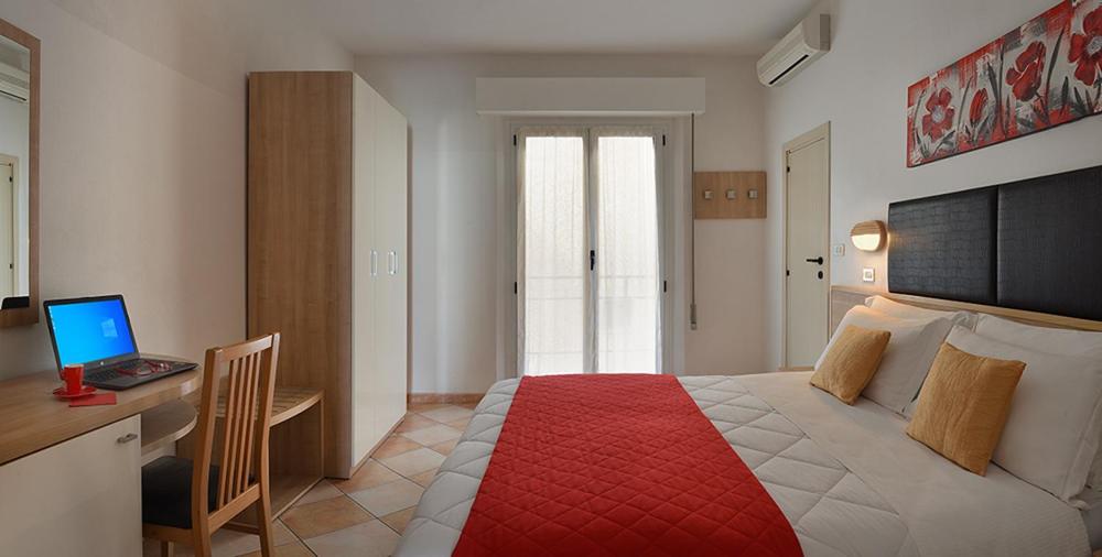 Double or Twin Room photo 1