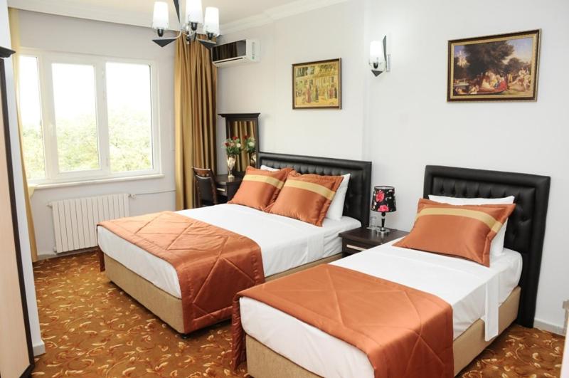 Classic Quadruple Room photo 2