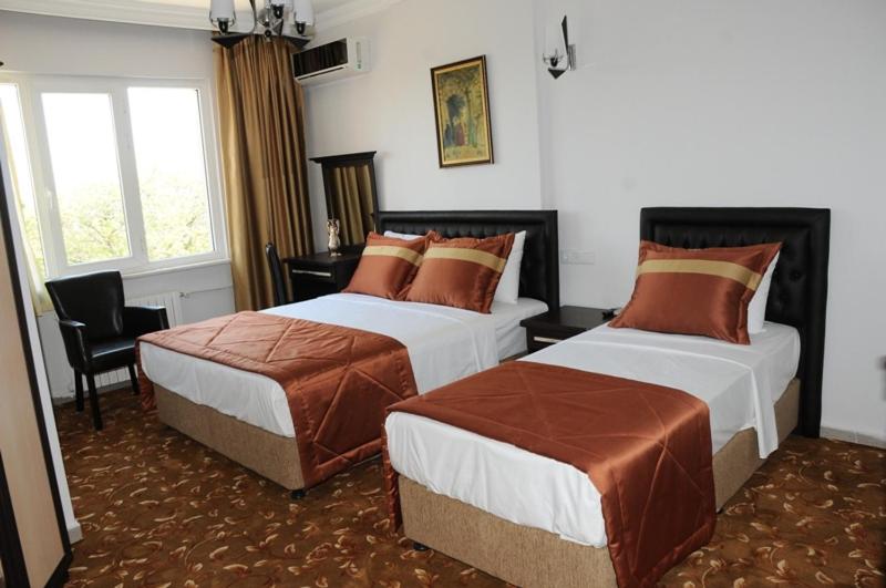 Deluxe Double Room (1 adult + 1 child) photo 1
