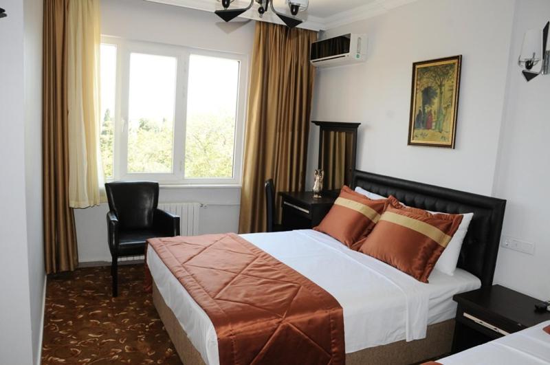Deluxe Double Room (1 adult + 1 child) photo 3