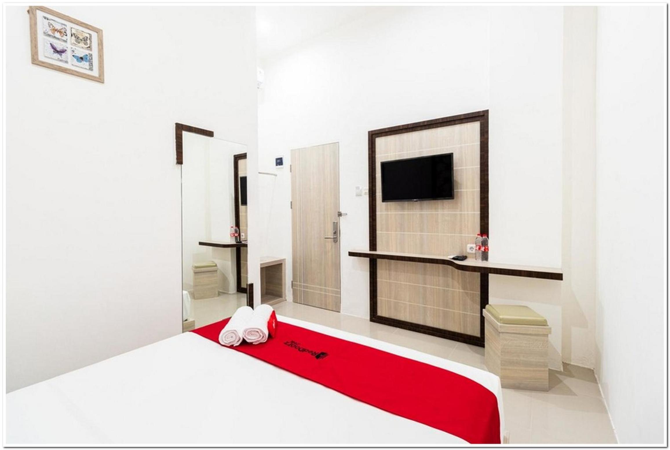 Double Room - Photo 14